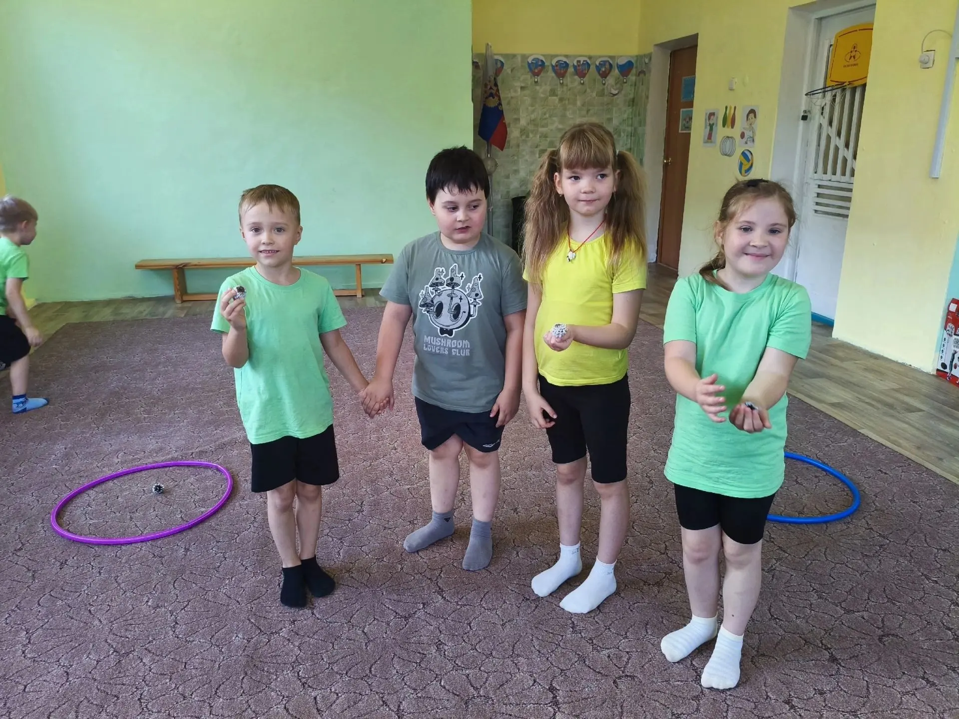 В старшей и подготовительной группе прошло спортивное развлечение "Золотая осень в движ...