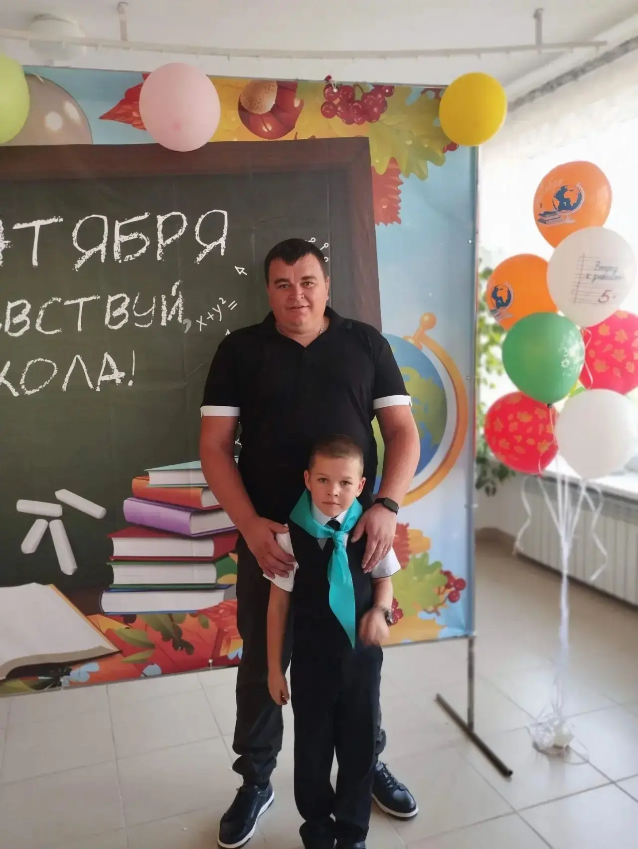 Активист Движения Первых Новаков Тимофей, под руководством советника директора по воспи...