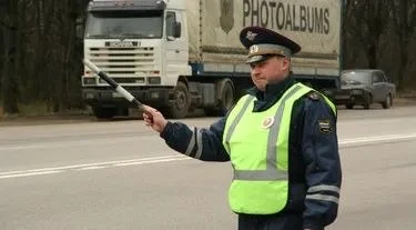 ⚡️Сотрудники ГАИ смогут прямо на дороге проверять водителей на наличие медицинских прот...