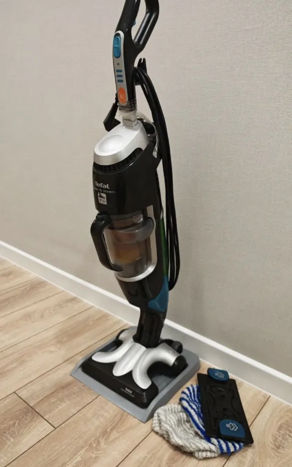 Отдам 1000₽ пылесос