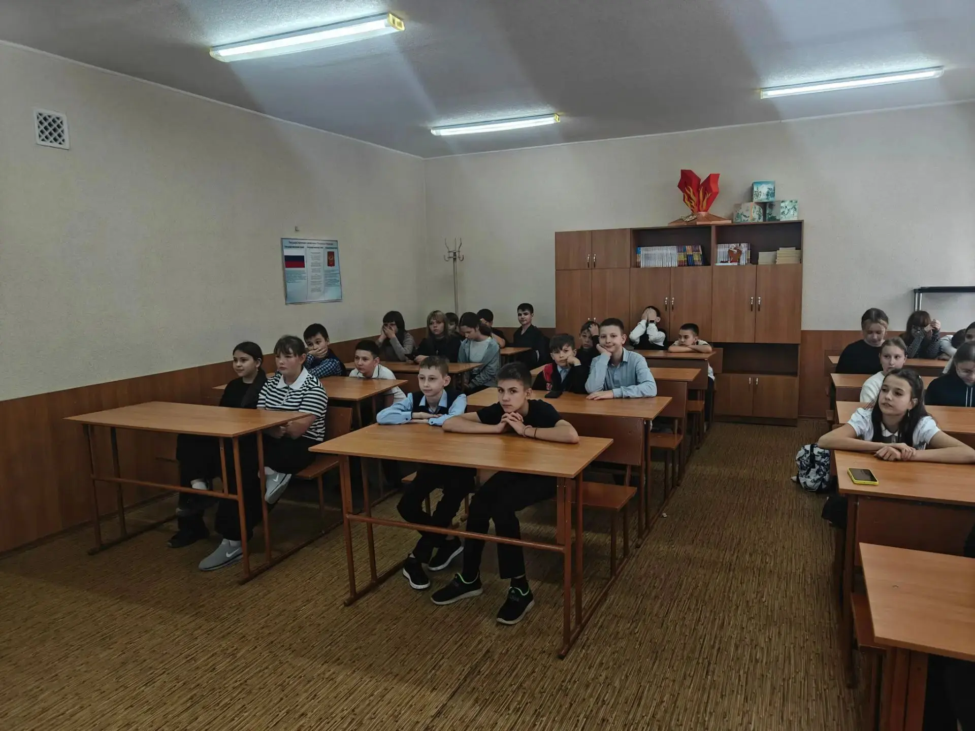 📣📣📣УБК, ЦПЭ МВД по ЛНР совместно с участниками молодёжной организации МГЕР в рамках ...