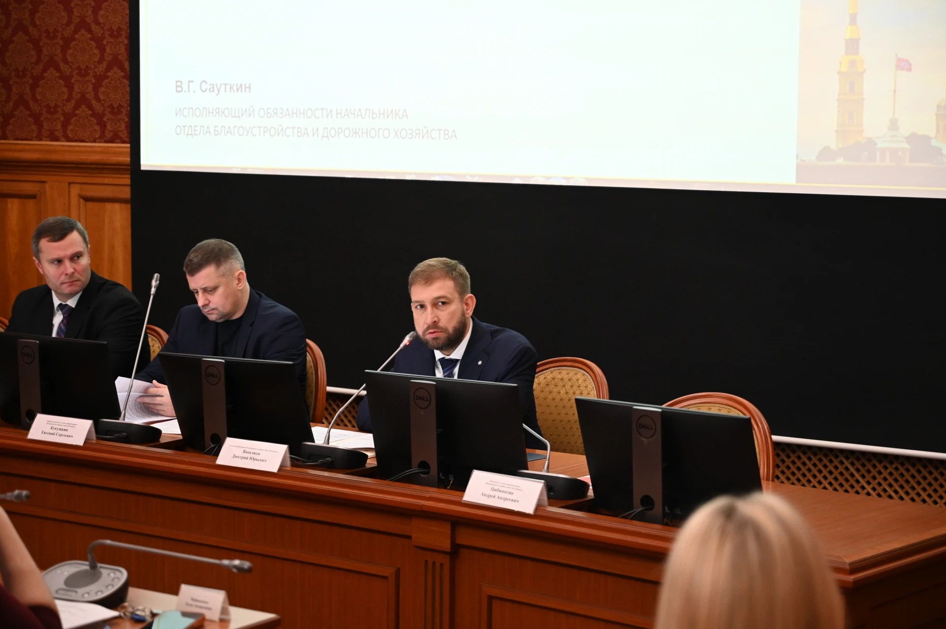Провёл заседание коллегии администрации Петроградского района. Главный вопрос повестки:...