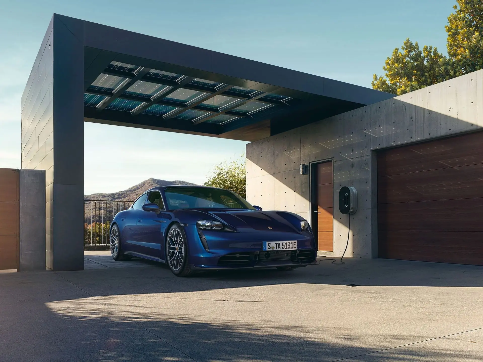 Porsche сократит до 30% сотрудников и 40% руководителей
