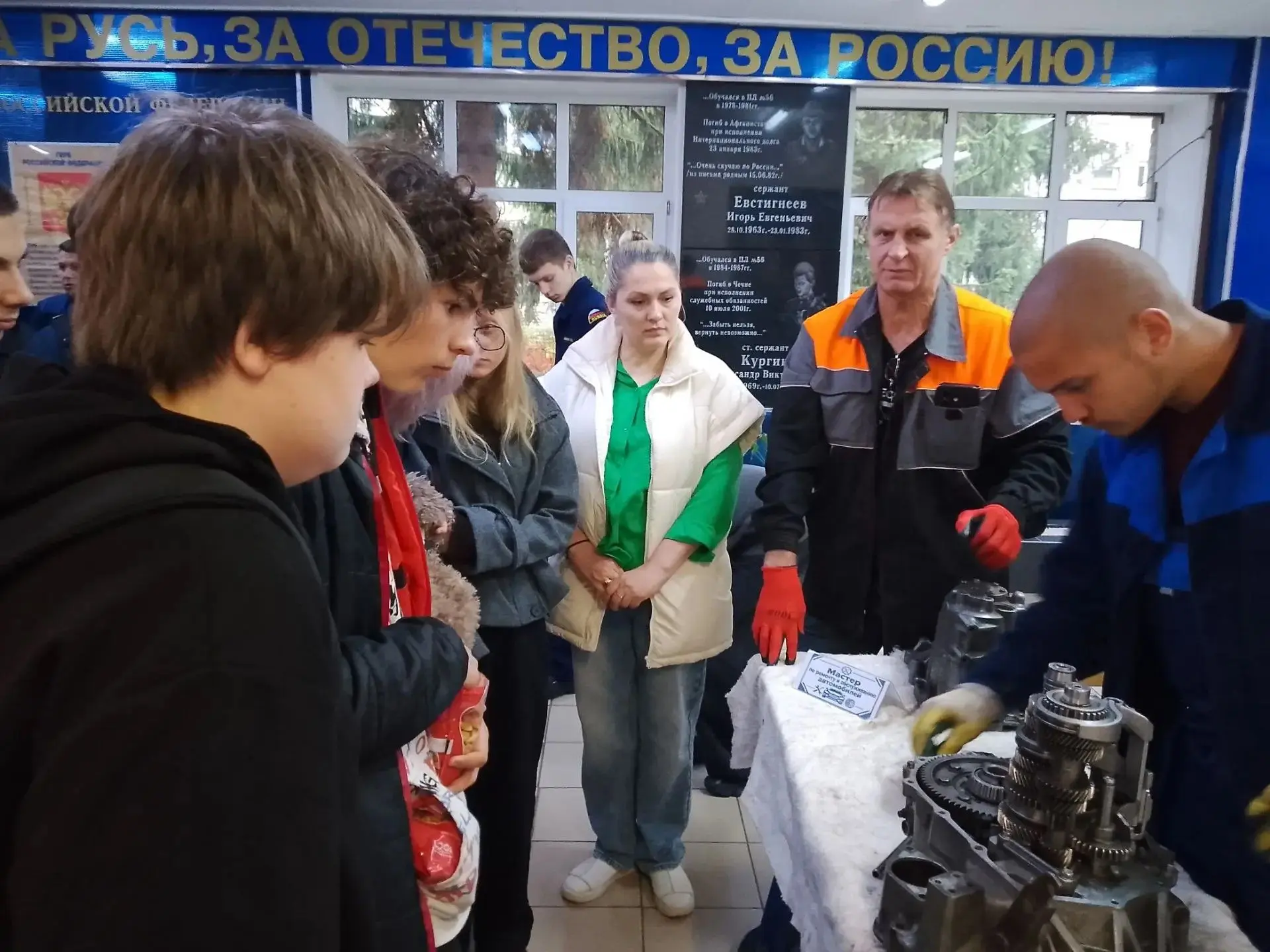 🚀 «Путь навыков»: как найти своё призвание? Чеховский техникум знает ответ!
