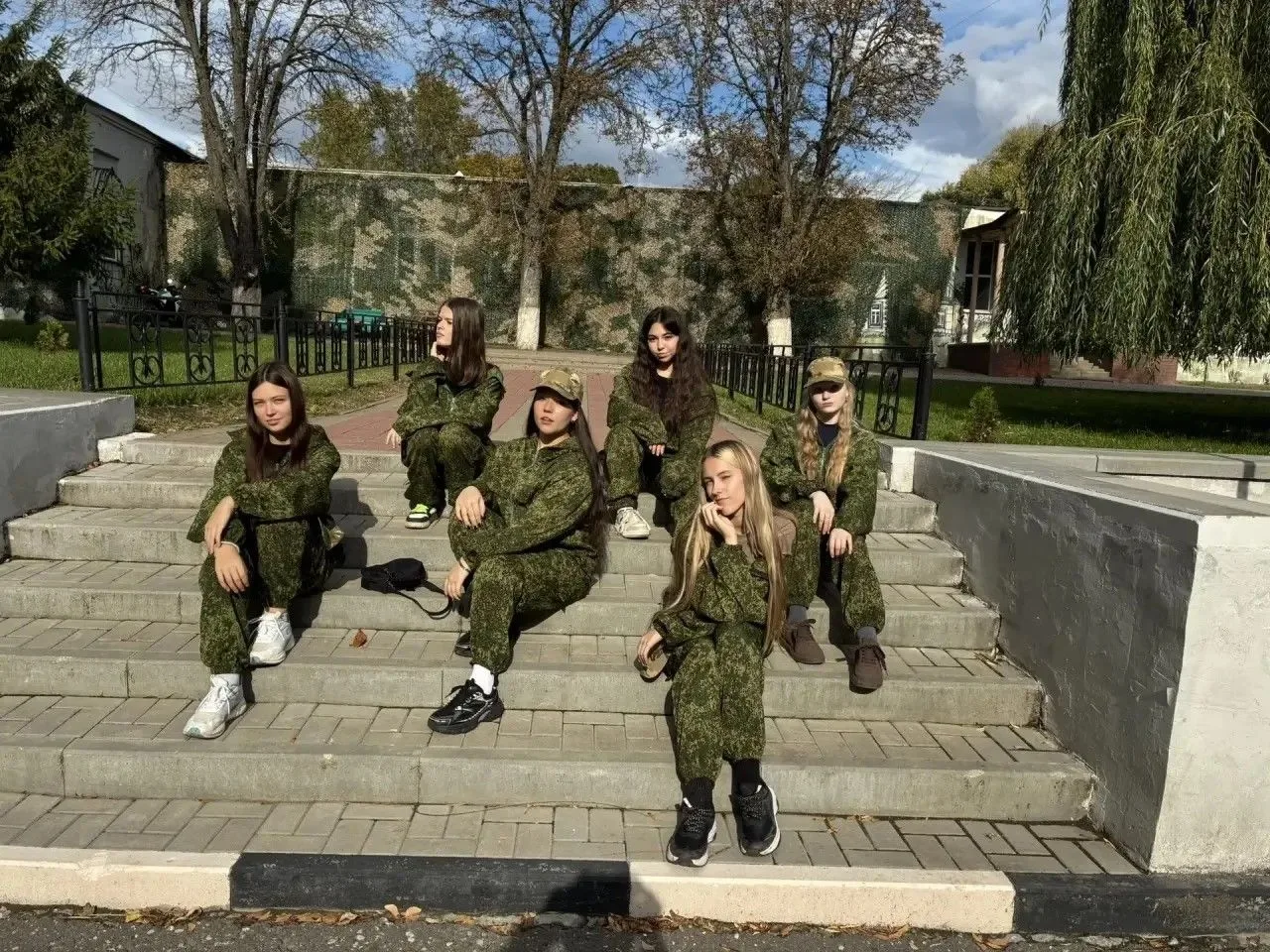Команда наших девушек приняла участие в масштабных военно-патриотических сборах, которы...