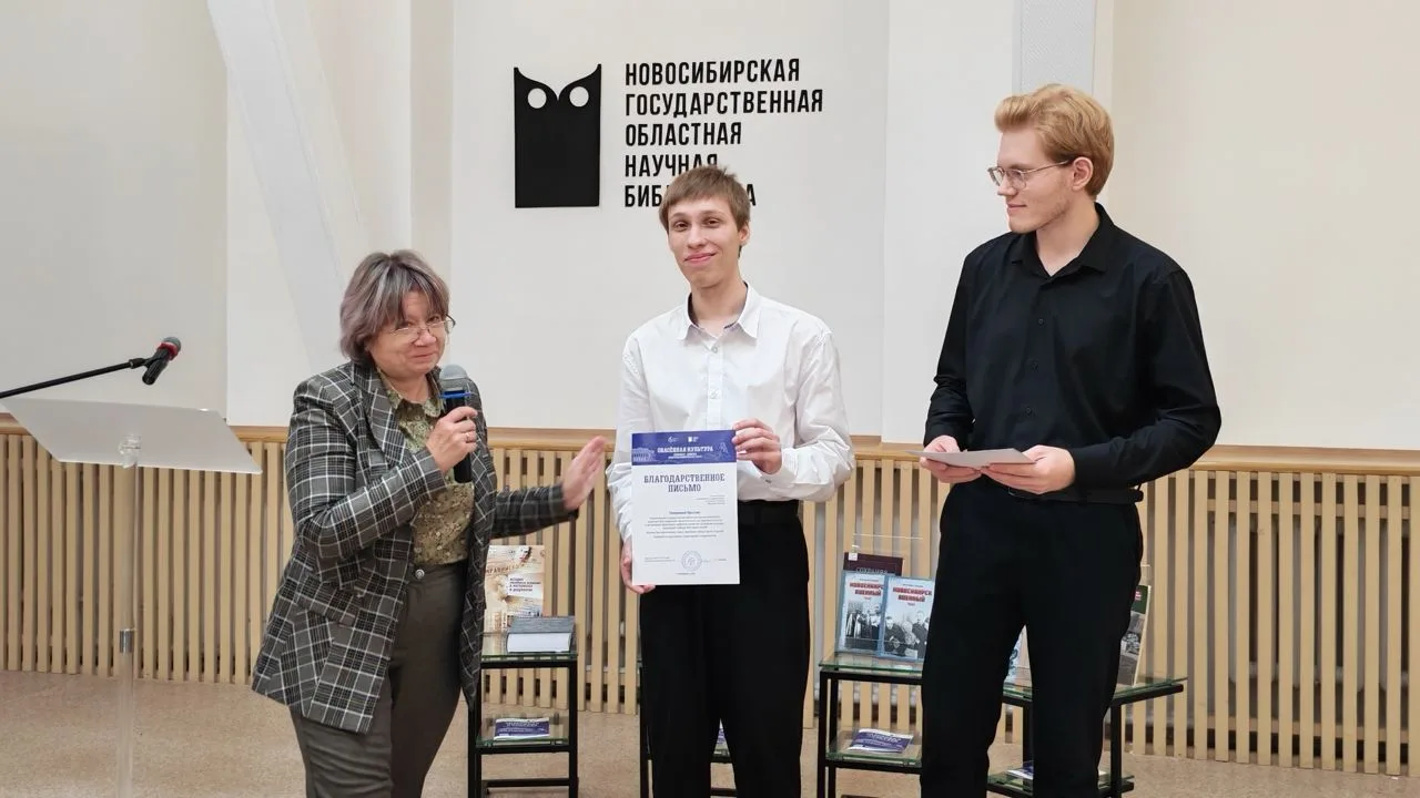 Студенты-кукольники приняли участие в открытии передвижной выставки
