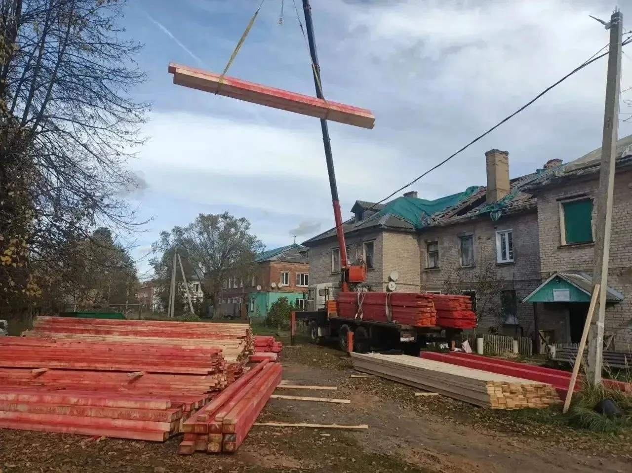 Восстановление домов в Кубринске продолжается