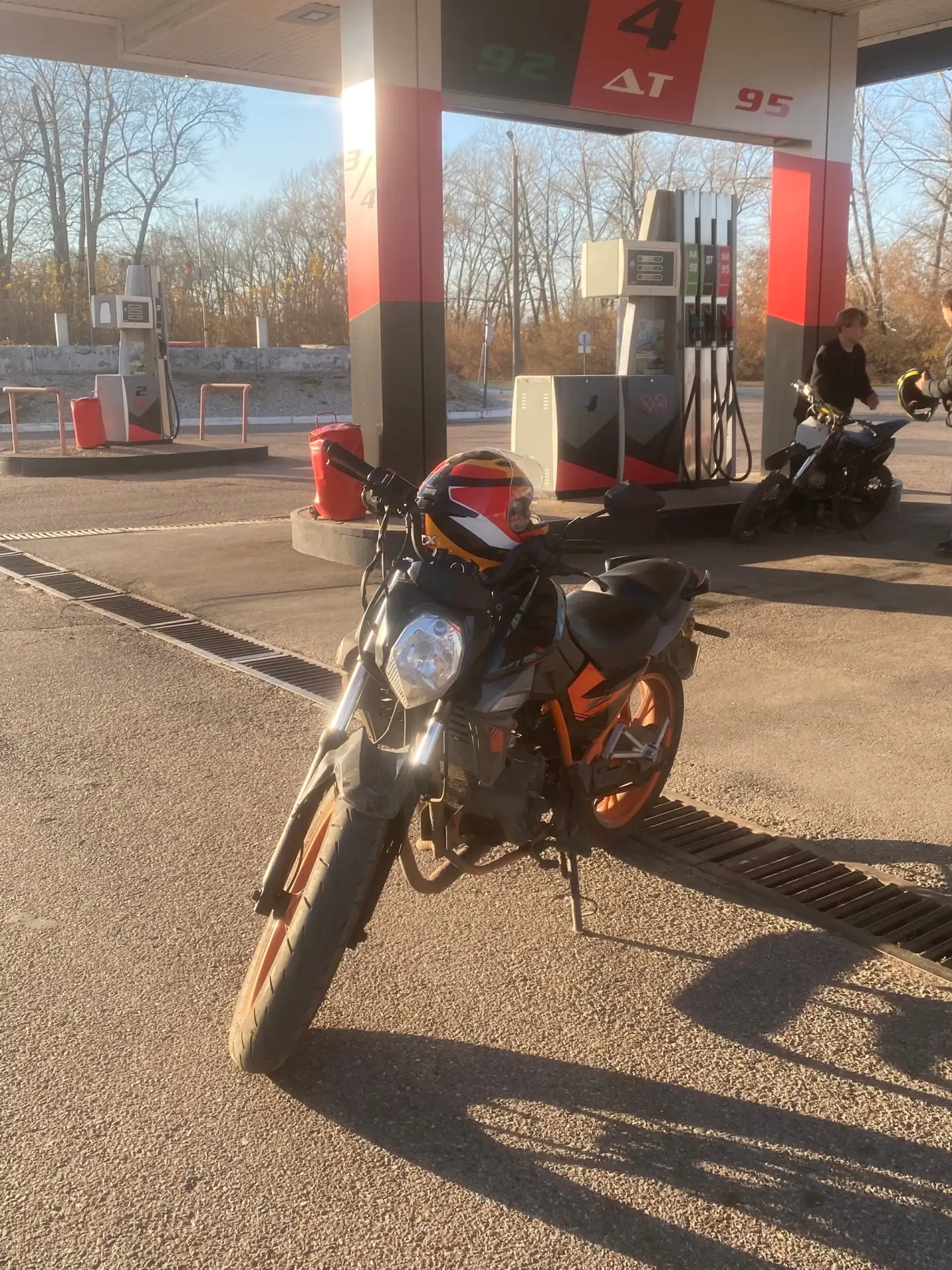 в продаже отличный мотоцикл nitro 200