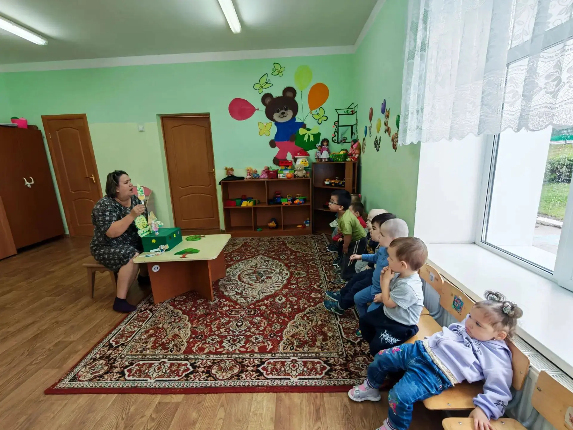 Иң нәниләребез белән әкиятләр өйрәнәбез