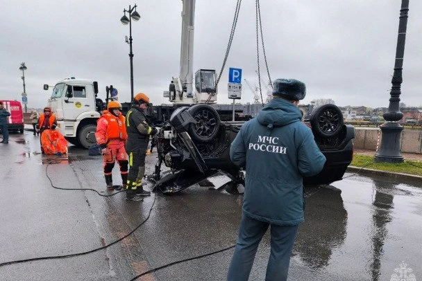 Суд наказал выжившего в ДТП с двойным утоплением в Неве