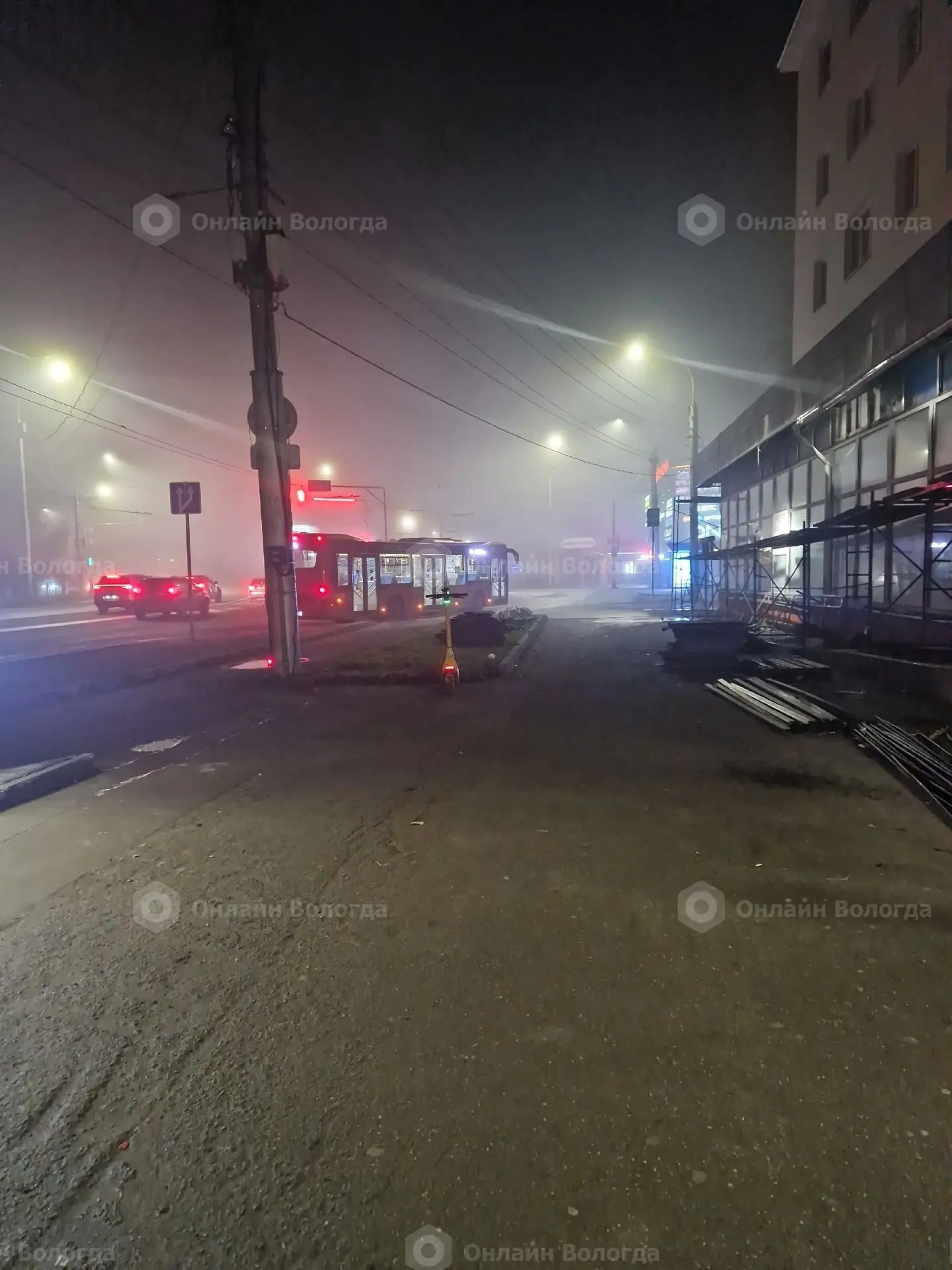 Заречье час назад,запах гари,видимость нулевая.
