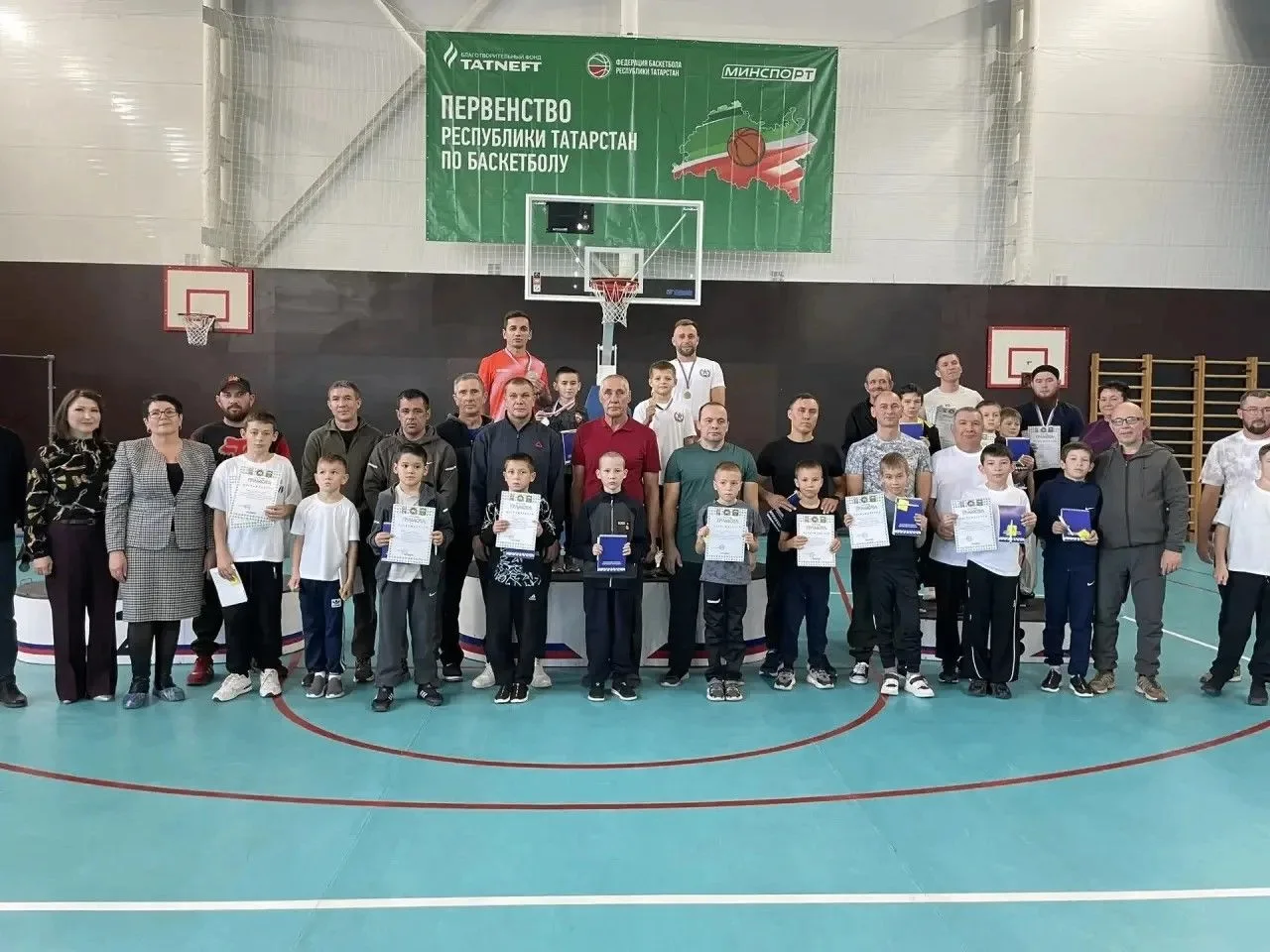 Актанышта Әтиләр көненә багышланган ярышлар узды