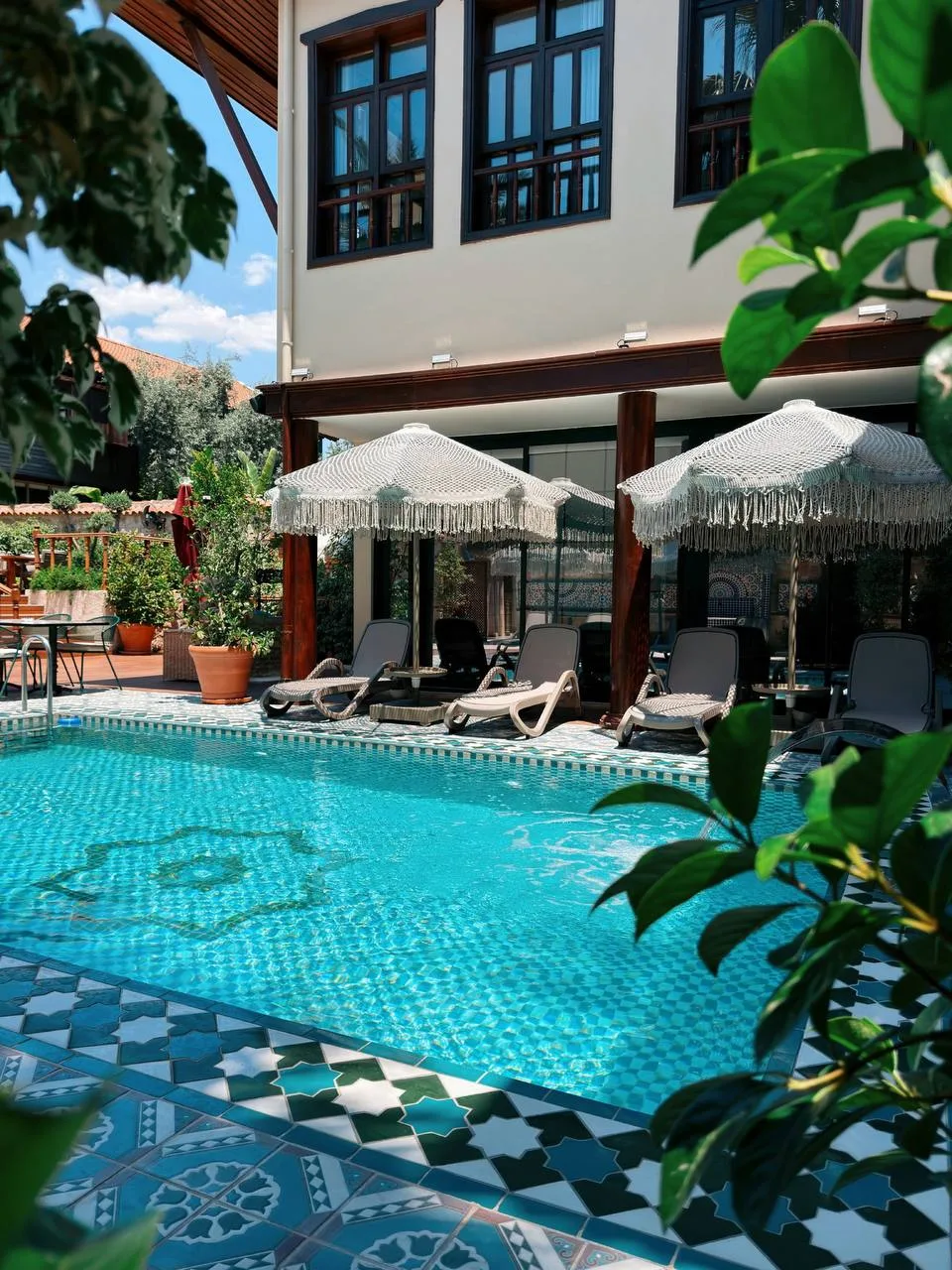 Belmondo Suites, 3 ⭐️