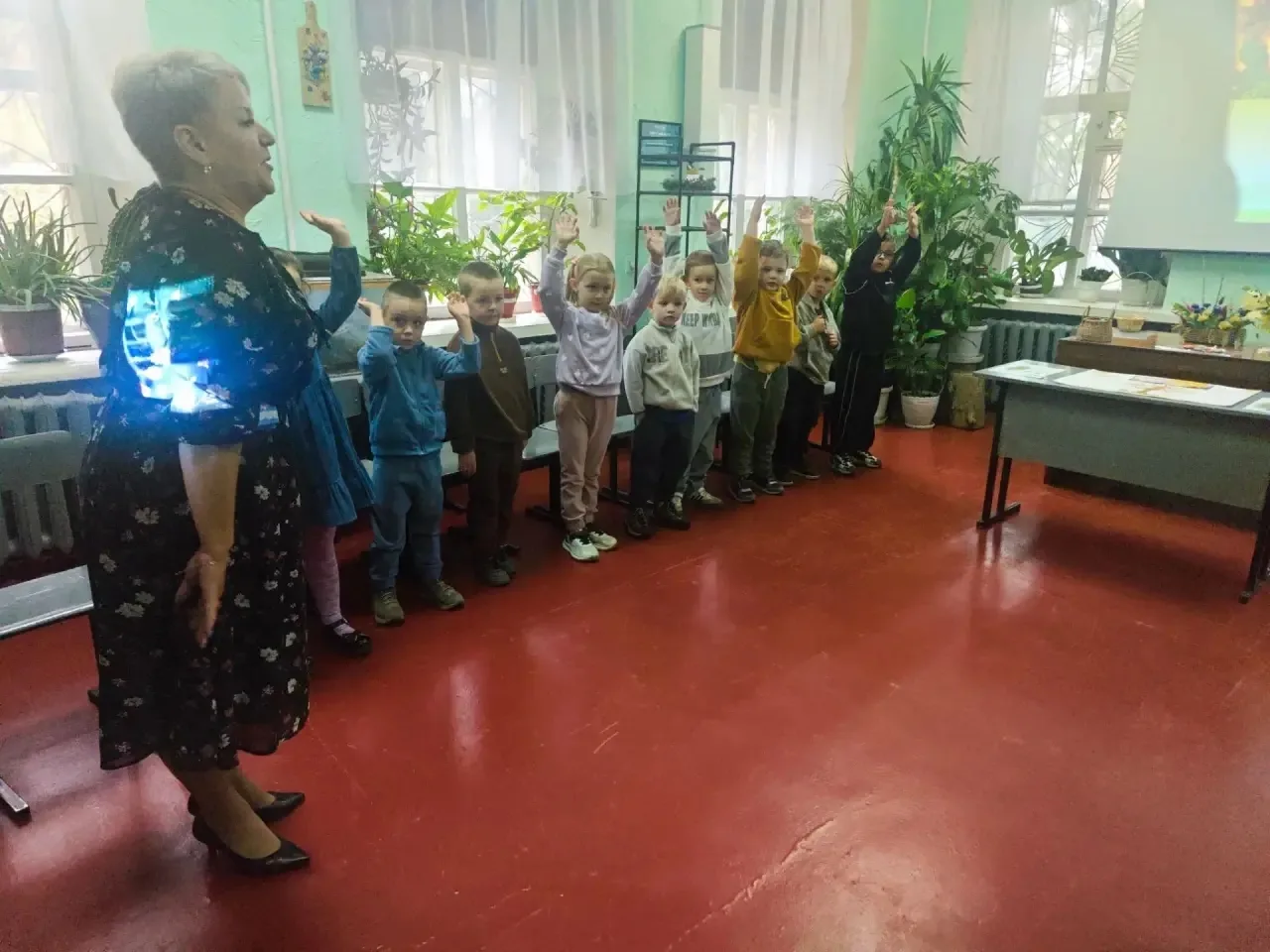 Сегодня старшая группа «Непоседы» вместе с воспитателями Галиной Михайловной Фокиной и ...