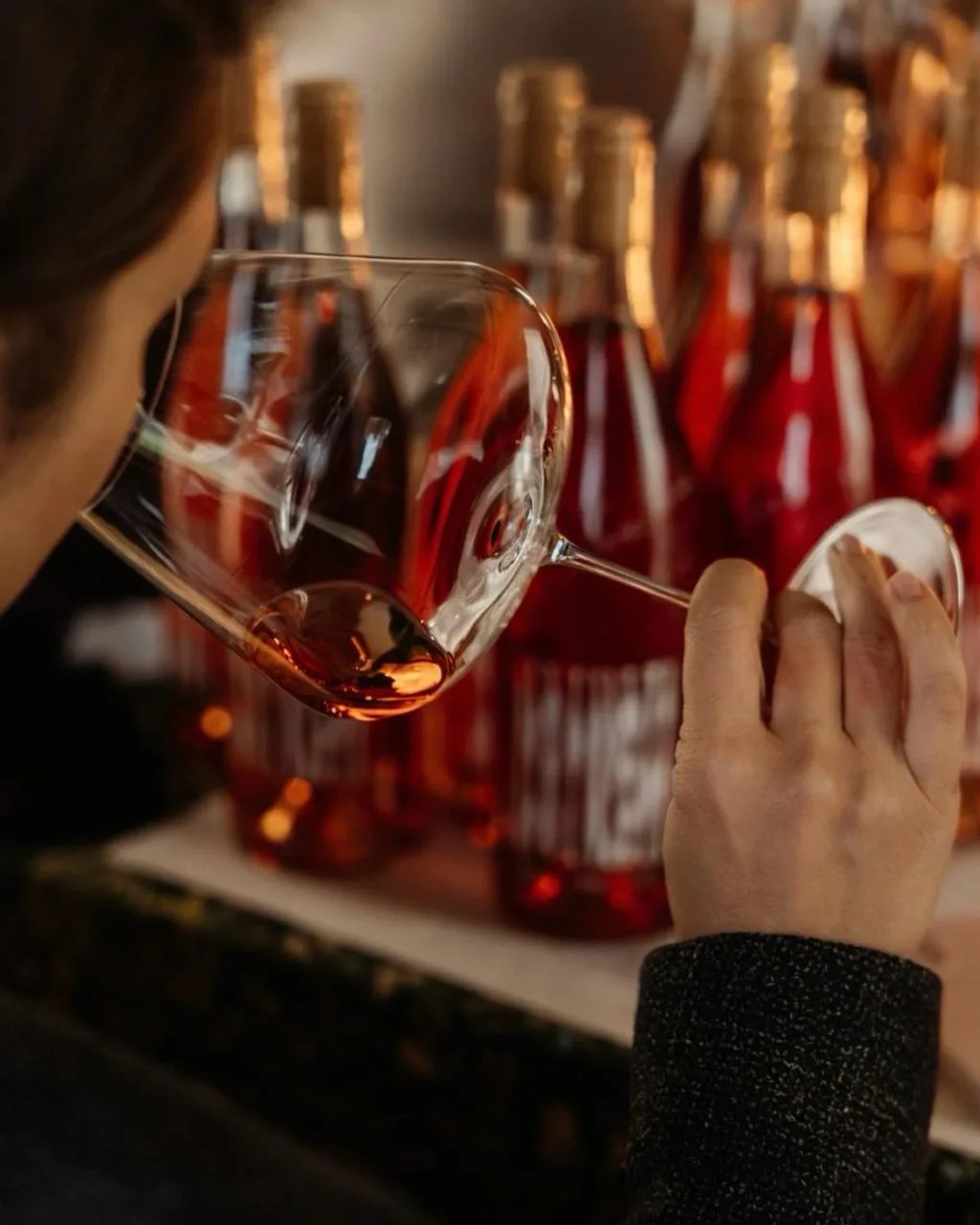 🍷Осень меняет палитру города и вкусы за ресторанными столами. В меню появляются блюда ...