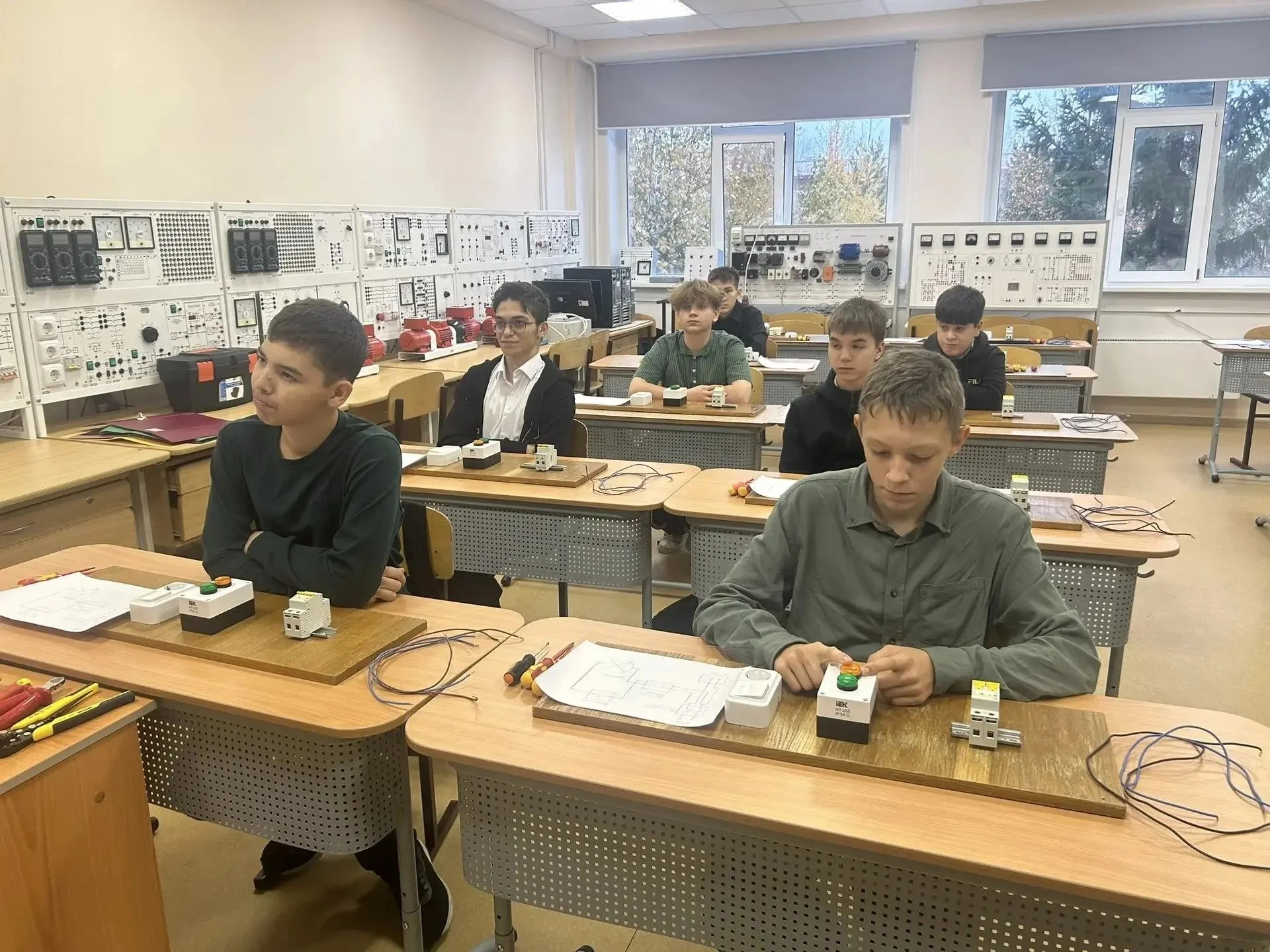 Как найти профессию мечты? На этой неделе школьники Муравленко активно включились в мас...