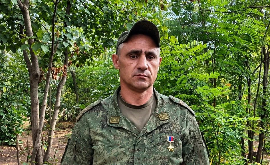 🇷🇺 🎖 Они живут и работают рядом с нами. Военные и строители, учителя и врачи, полити...