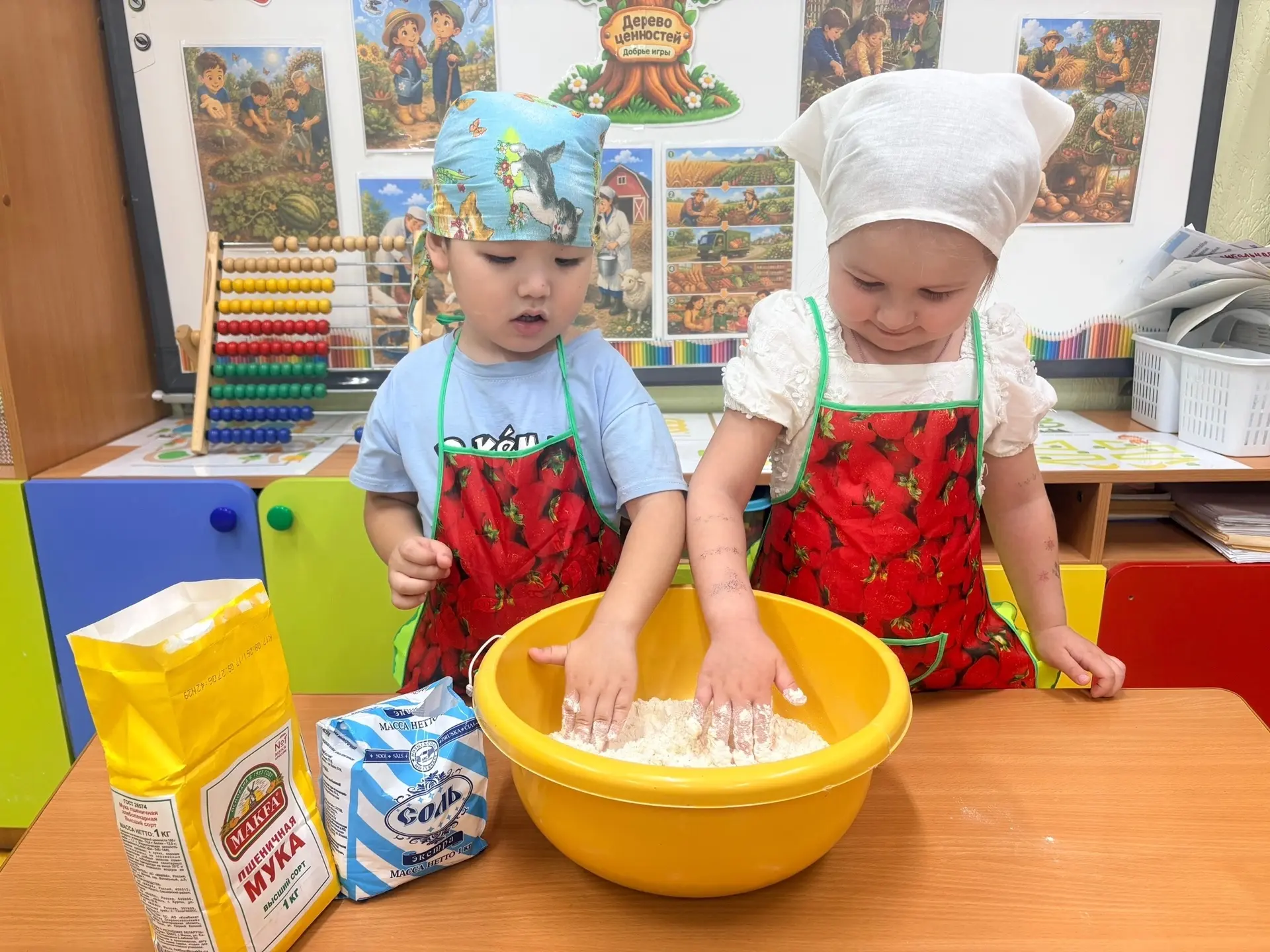 🌾🍞🥯Во 2 младшей группе «Шалуны» прошел тематический день «Хлеб - всему голова»