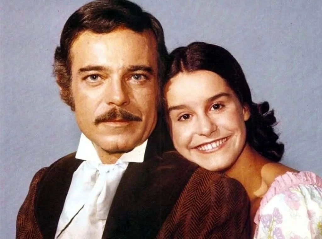 16 октября 1988 в СССР состоялась премьера сериала "Рабыня Изаура".