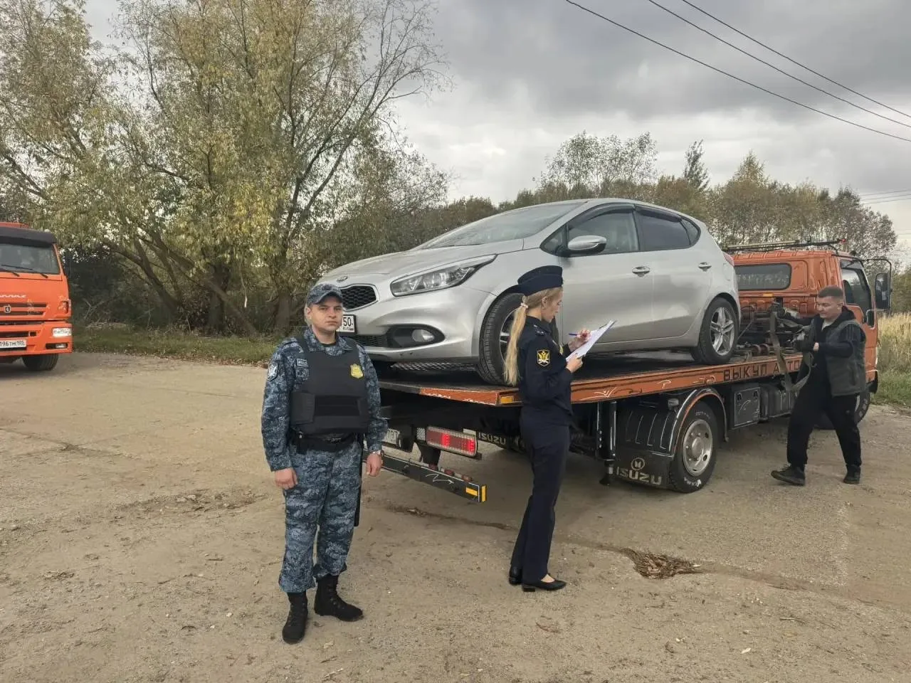 За полгода судебные приставы у коломенцев практически распилили целый автопарк – изъяли...