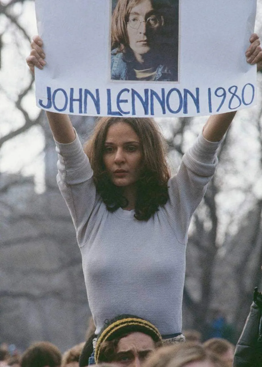 Сегодня свой день рождения отмечает Джон Леннон — основатель The Beatles, музыкант, изм...