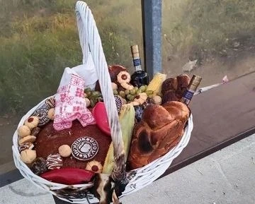 🍾🍫🥐Стали известны подробности «отравленных» корзин с продуктами оставленных на улице
