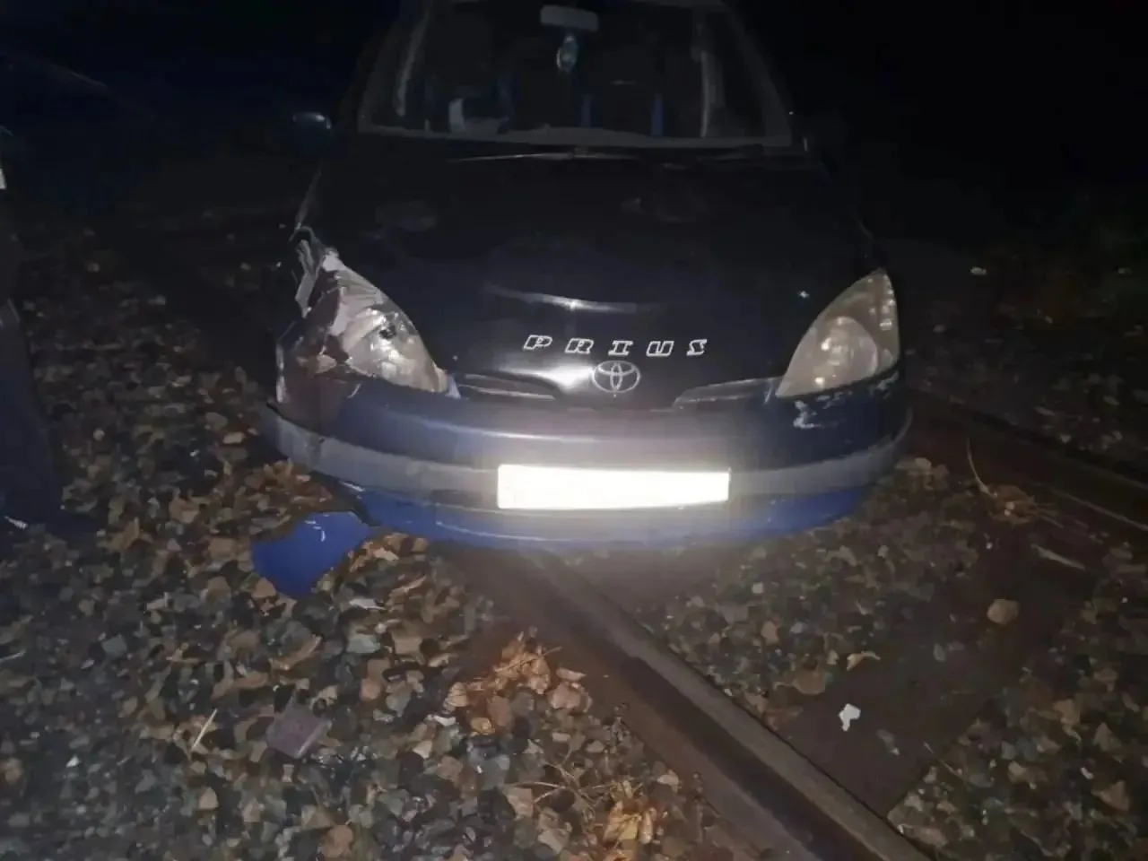 В Алтайском крае автомобиль столкнулся с грузовым поездом