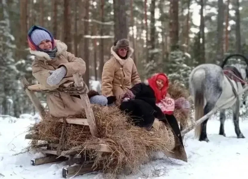 «ЮРТ-АКБАЛЫК / НА САНЯХ ПО ЗИМНЕМУ ЛЕСУ»