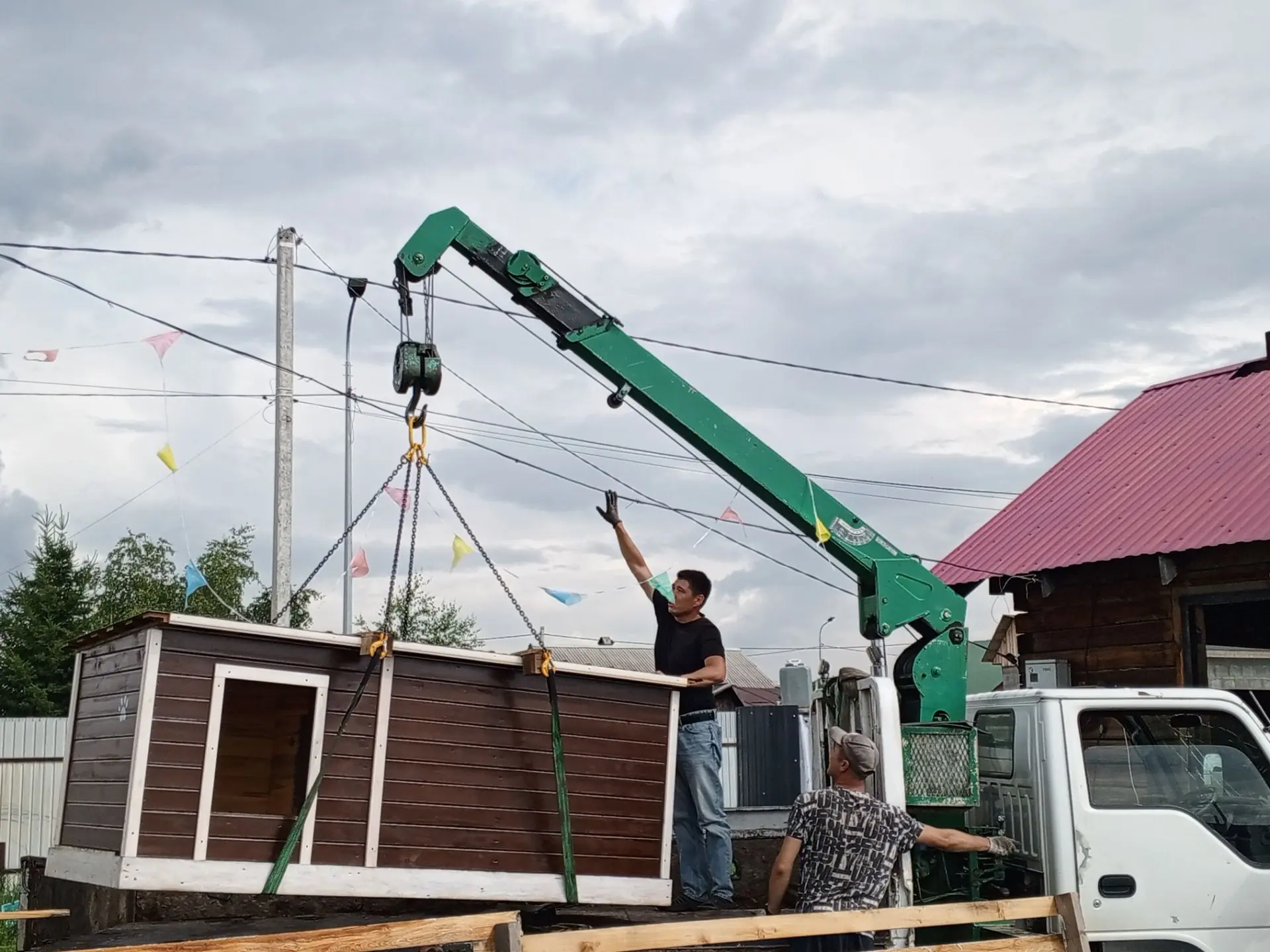 Когда заказ настолько серьёзный, что нужен кран🏗️