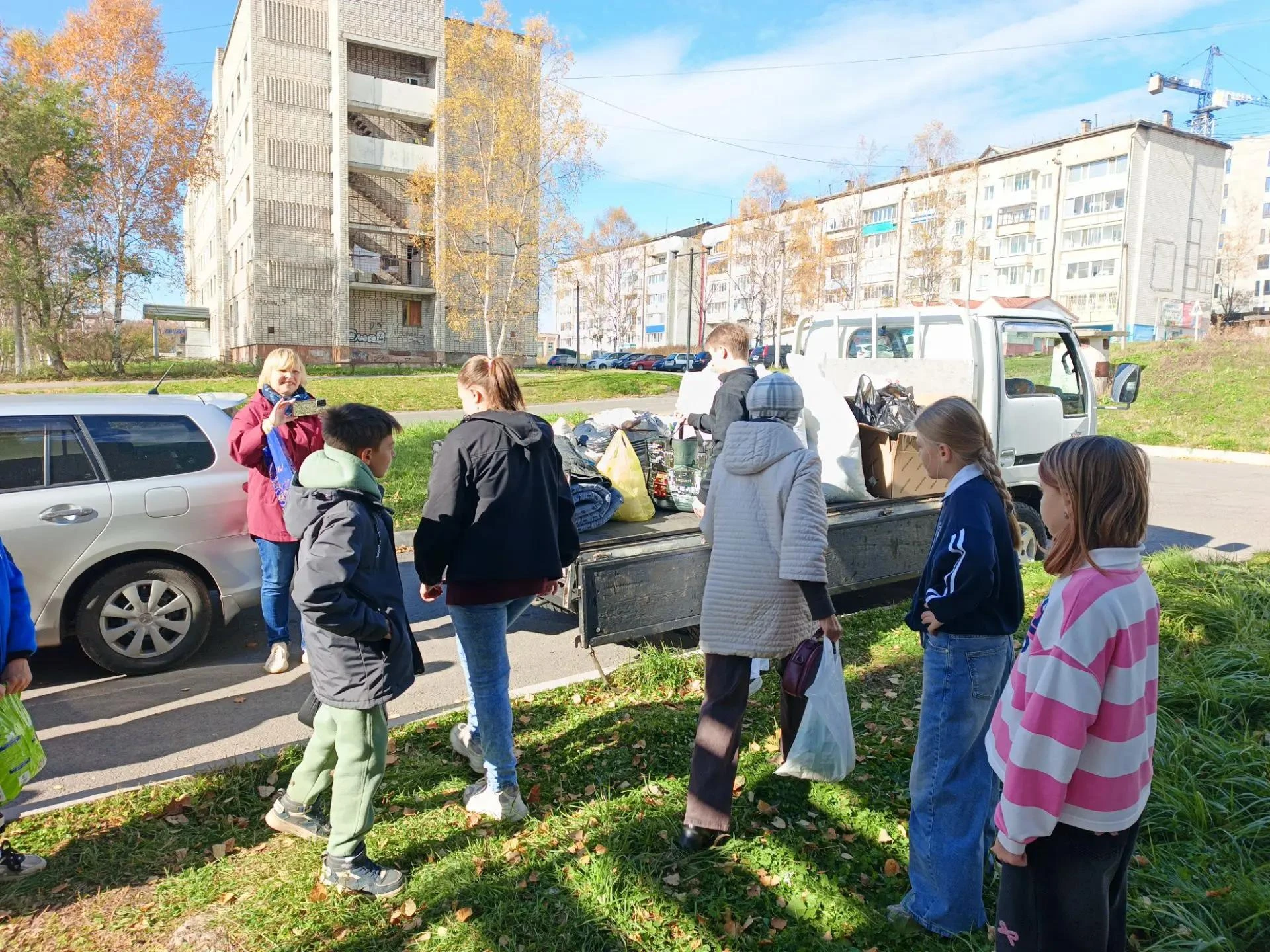 👐Волонтеры Центра внешкольной работы и районного волонтерского корпуса помогли бездомн...