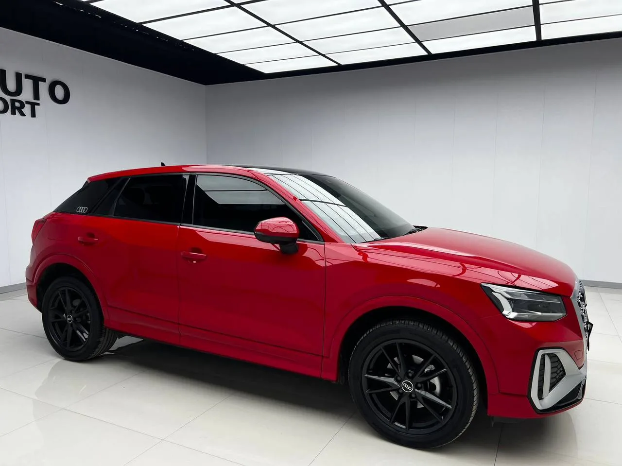 Audi Q2L с маленьким пробегом в наличии в Китае: