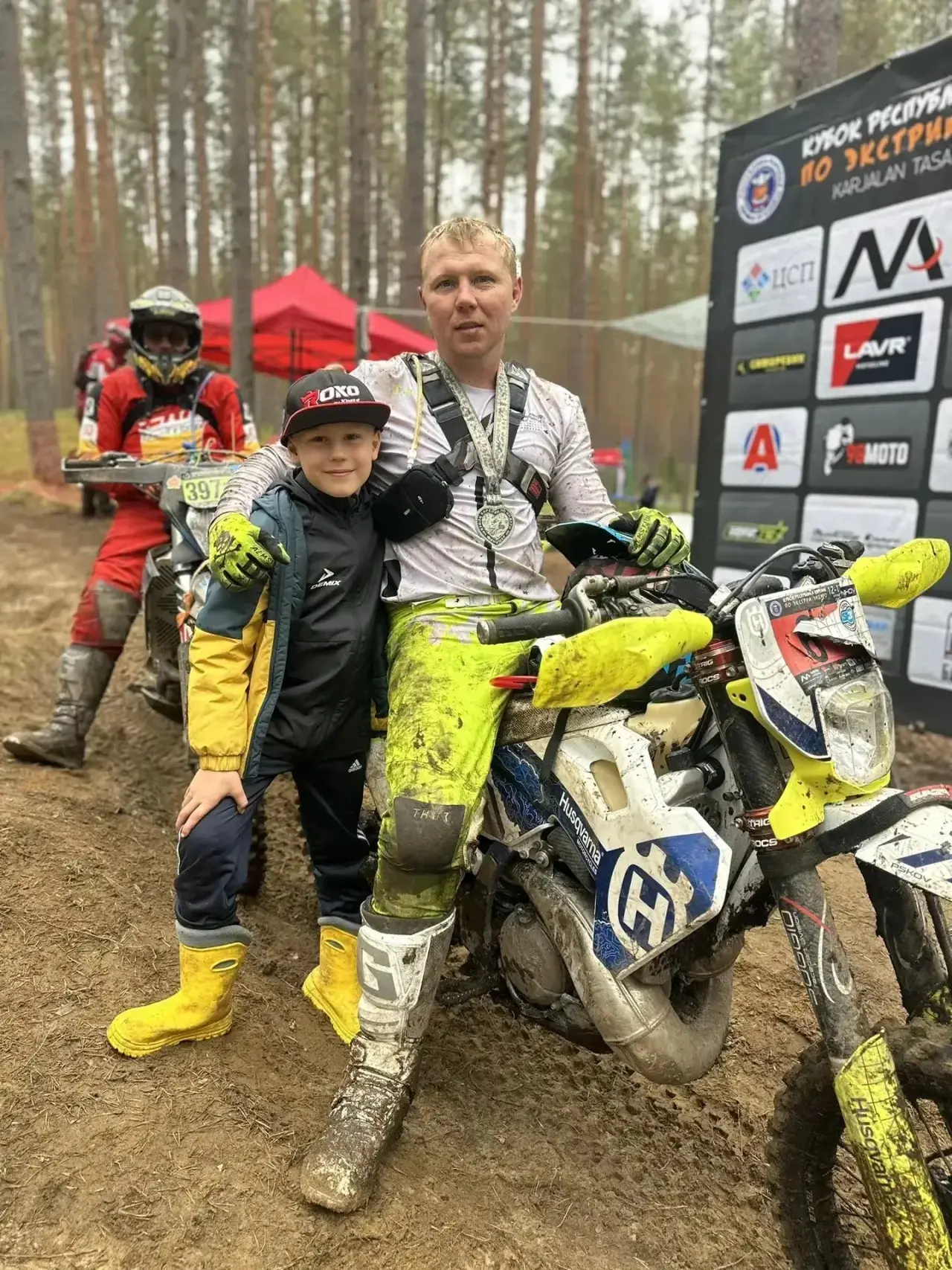 🏍️ ЧЕЛЛЕНДЖ «ПАПА МОЖЕТ»: ЭНДУРО — СКОРОСТЬ И АДРЕНАЛИН! 💨