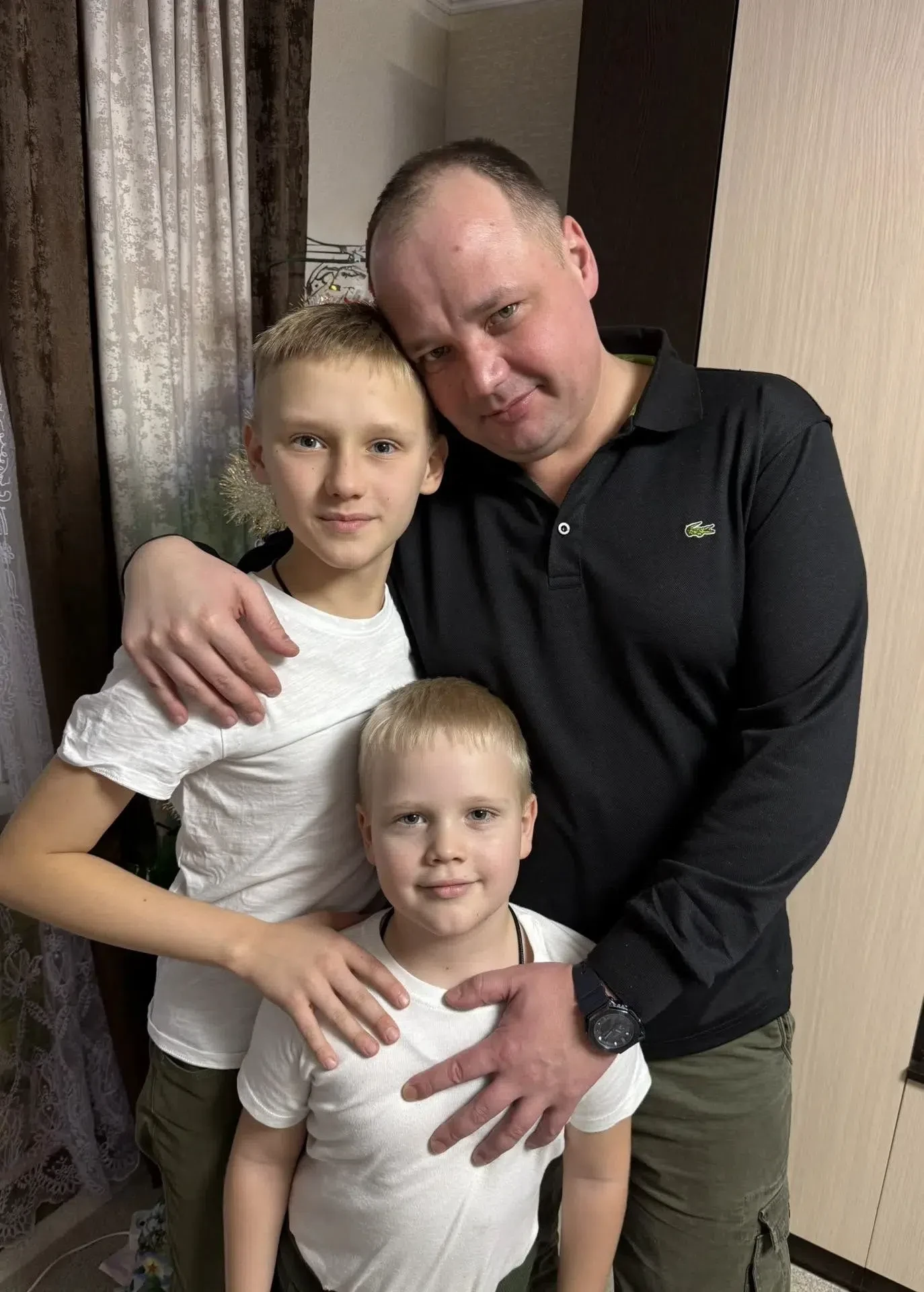 🎈 Казеко Иван 2 класс и Казеко Дмитрий 8 Б класс поздравляют своего отца Казеко Игоря ...