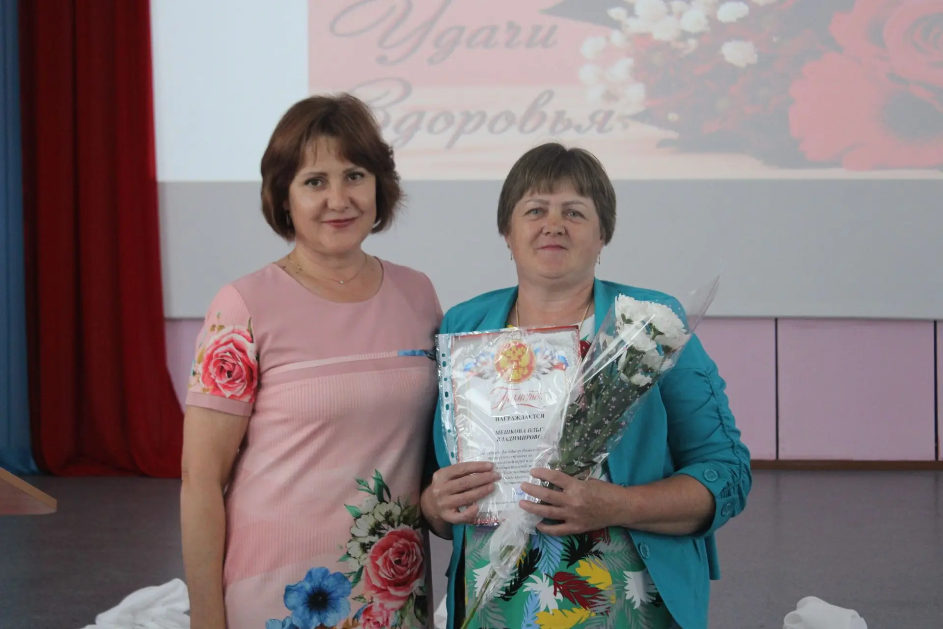 На фото - наши красавицы из сёл Заринского района. Узнали себя или знакомую? Ставьте кл...