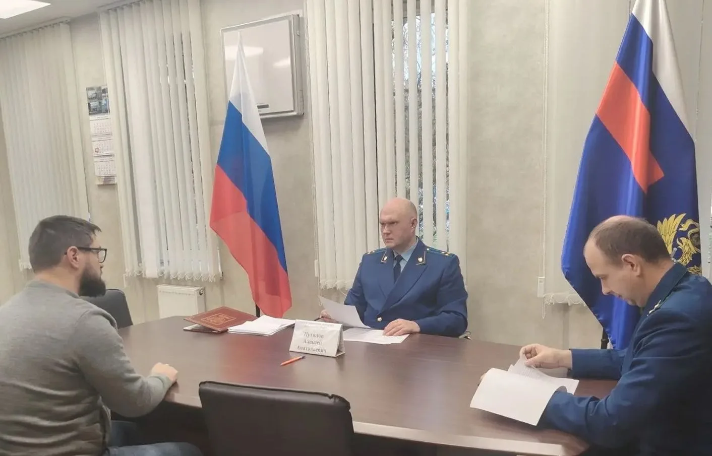Первый заместитель прокурора Ярославской области Алексей Путилов провел личный прием жи...