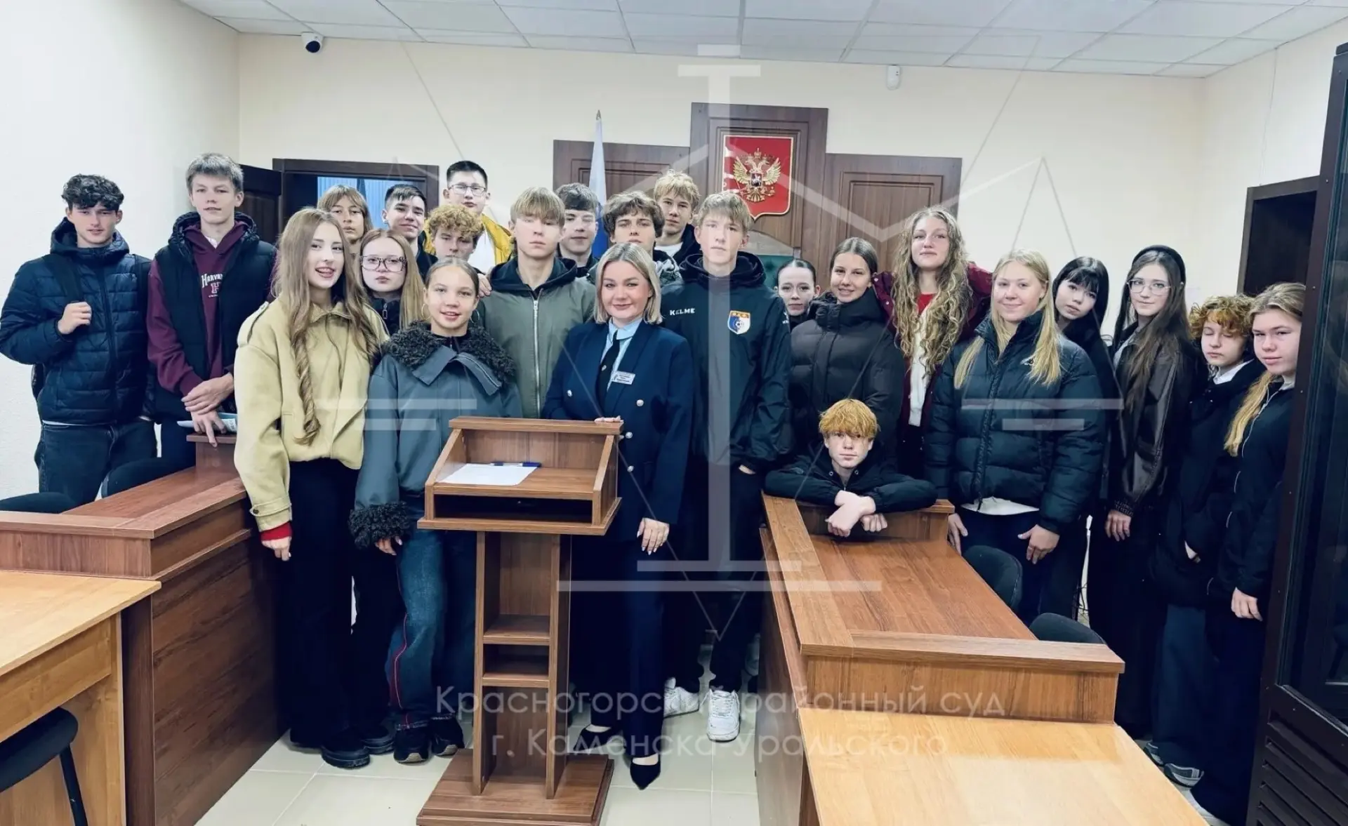 Девятиклассники посетили Красногорский суд