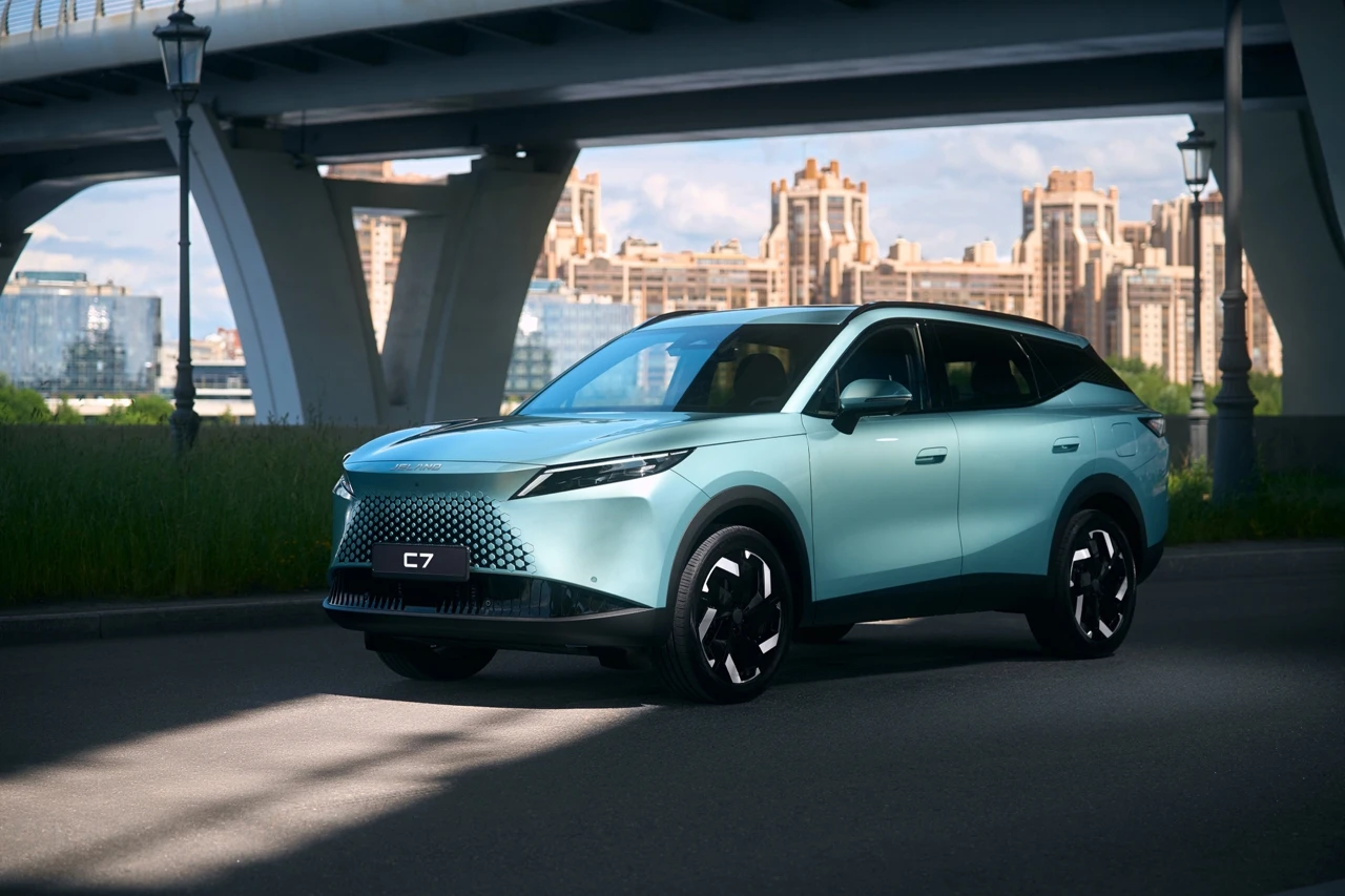Продажи Jeland C7 стартуют в декабре, выяснил Журнал Авто.ру.