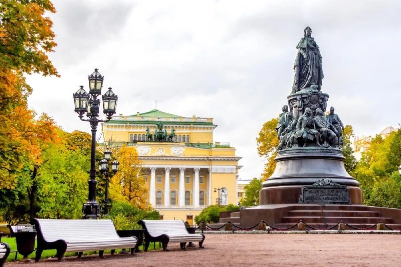 🌧 Доброе утро. Сегодня в Петербурге небольшой дождь и до +5…+7 градусов, облачно. Ожид...