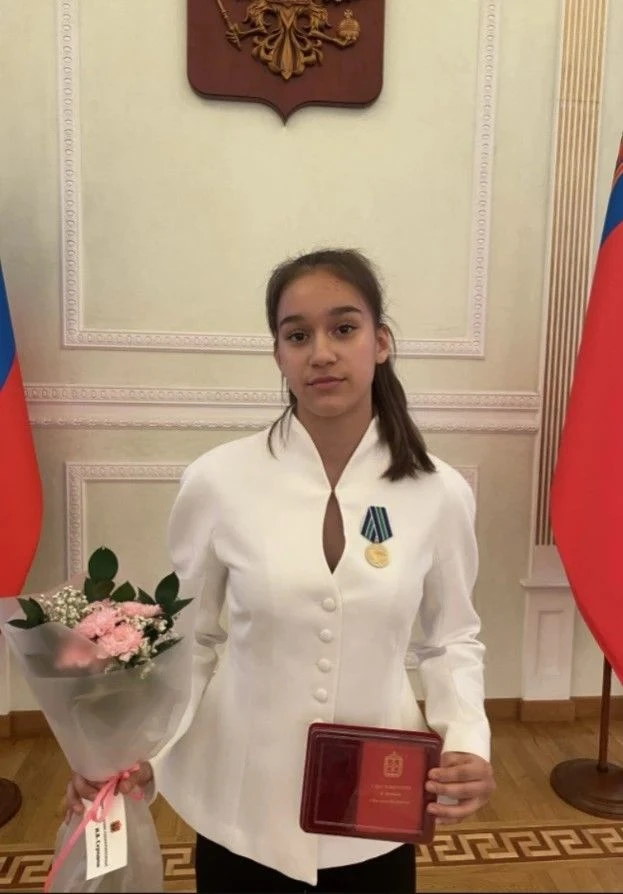 Гордость нашей школы: Камилла Абдухакимова — «Надежда Кузбасса»! 🏅✨