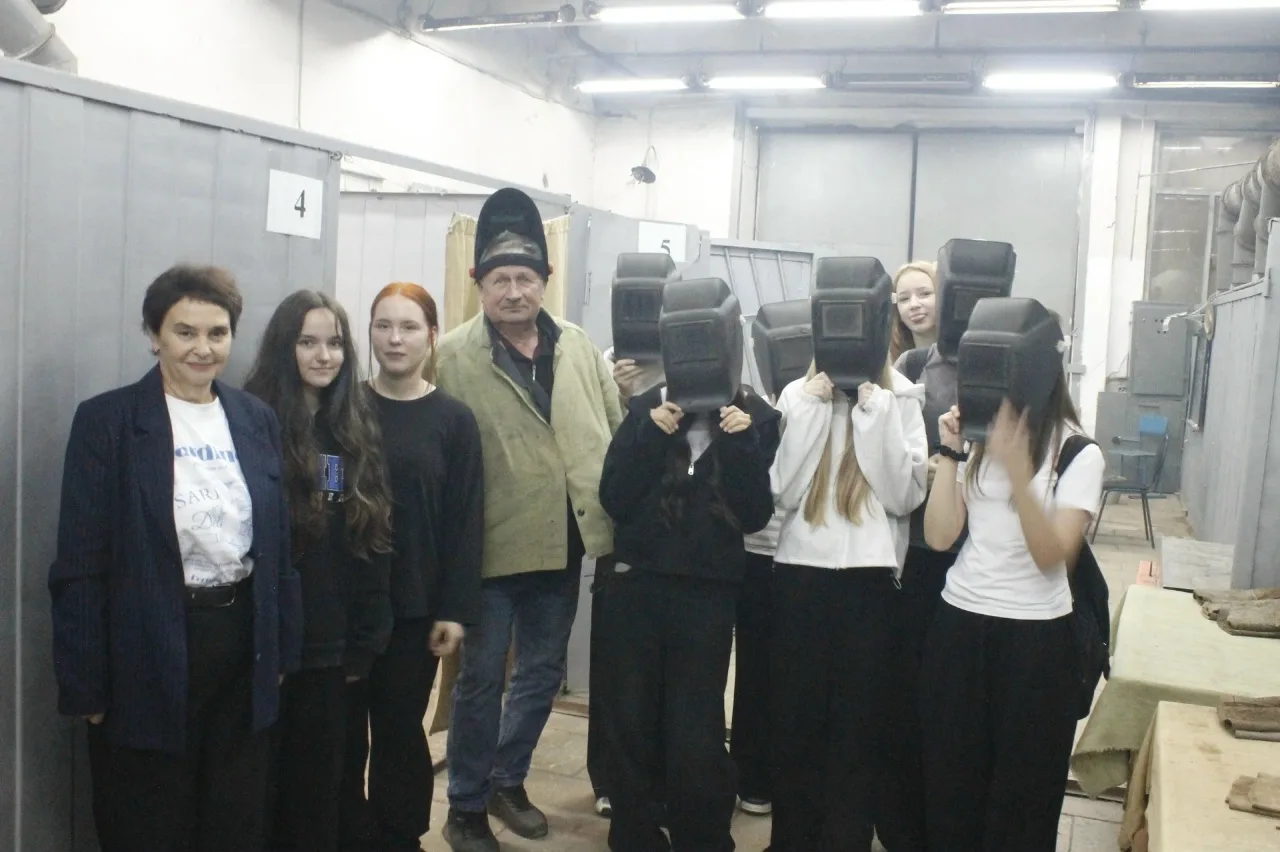 📅 24 сентября наш 7 «В» класс посетил Усть-Катавский индустриально-технологический тех...