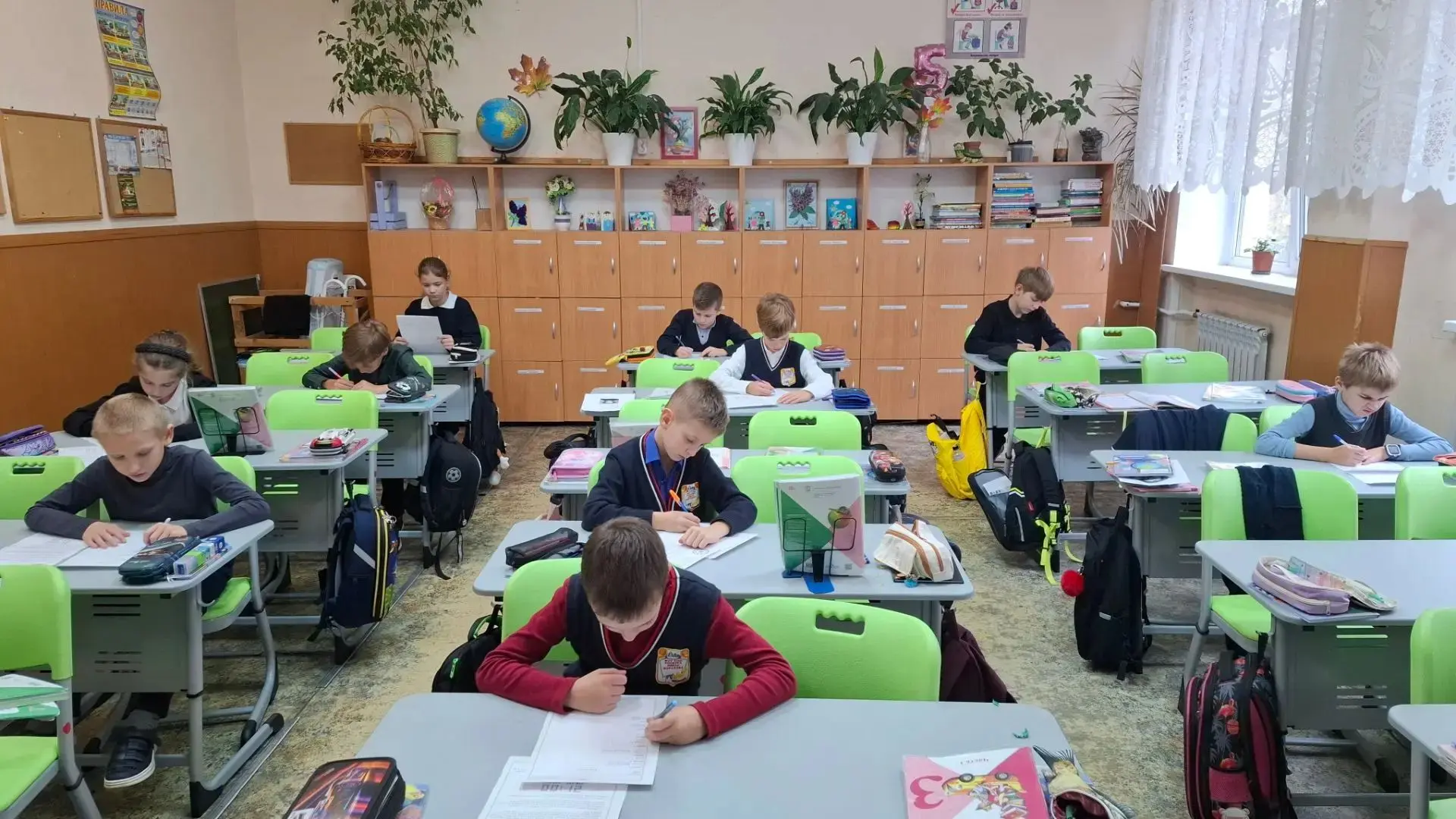 Пока старшеклассники штурмуют этапы Всероссийской олимпиады школьников, самые юные тала...