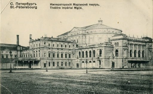 🎭 Мариинский открылся с царём на сцене — и больше с неё не ушёл