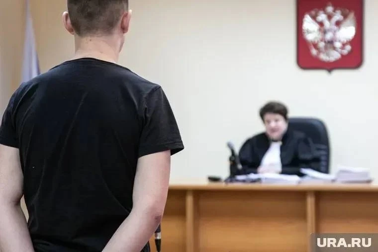 Житель Даровского района оштрафован на 3 тысячи рублей за публичное оскорбление знакомой