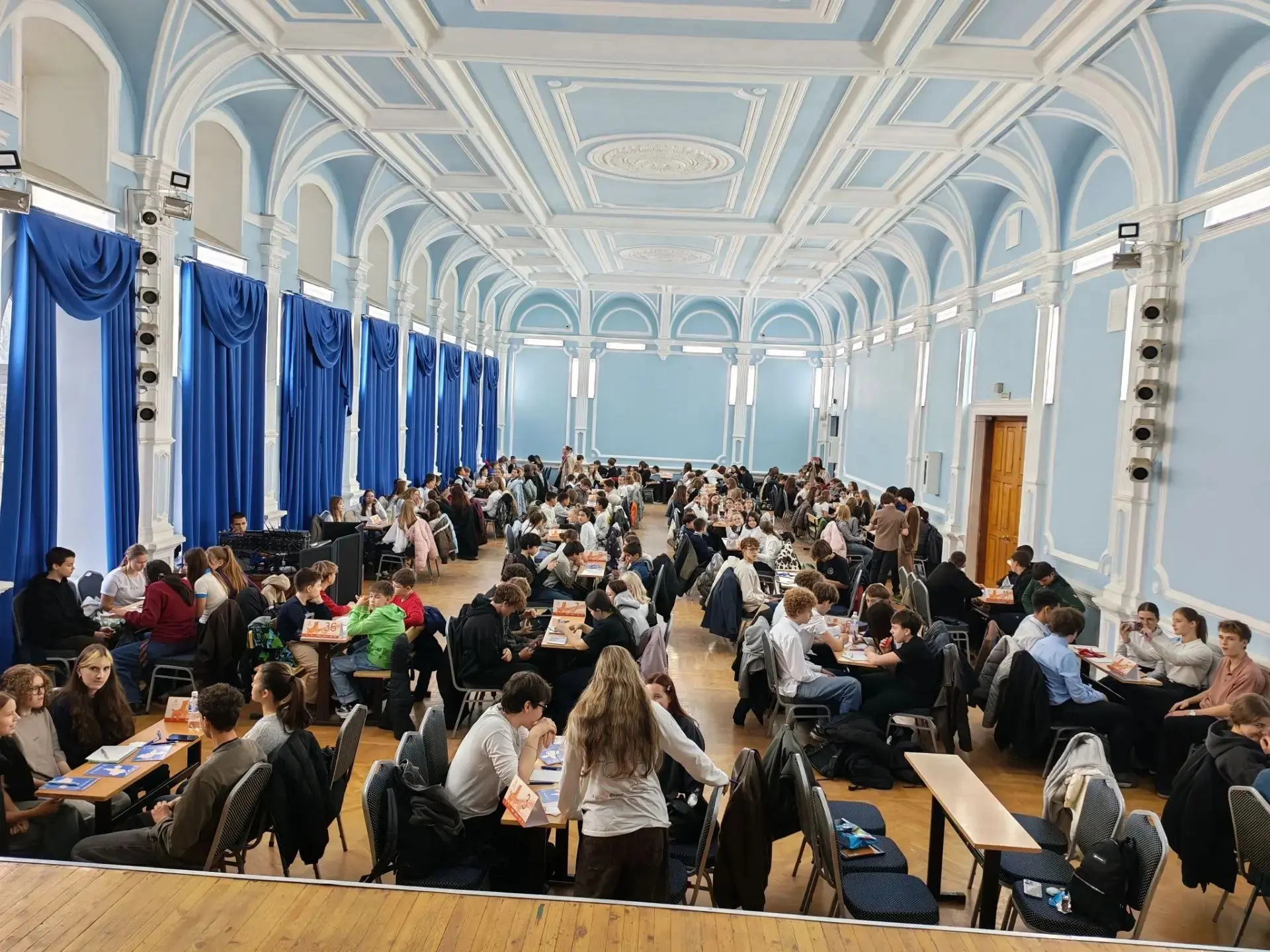 Сегодня состоялась первая игра сезона 2026-2027 года школьной лиги IQ Games. 📚