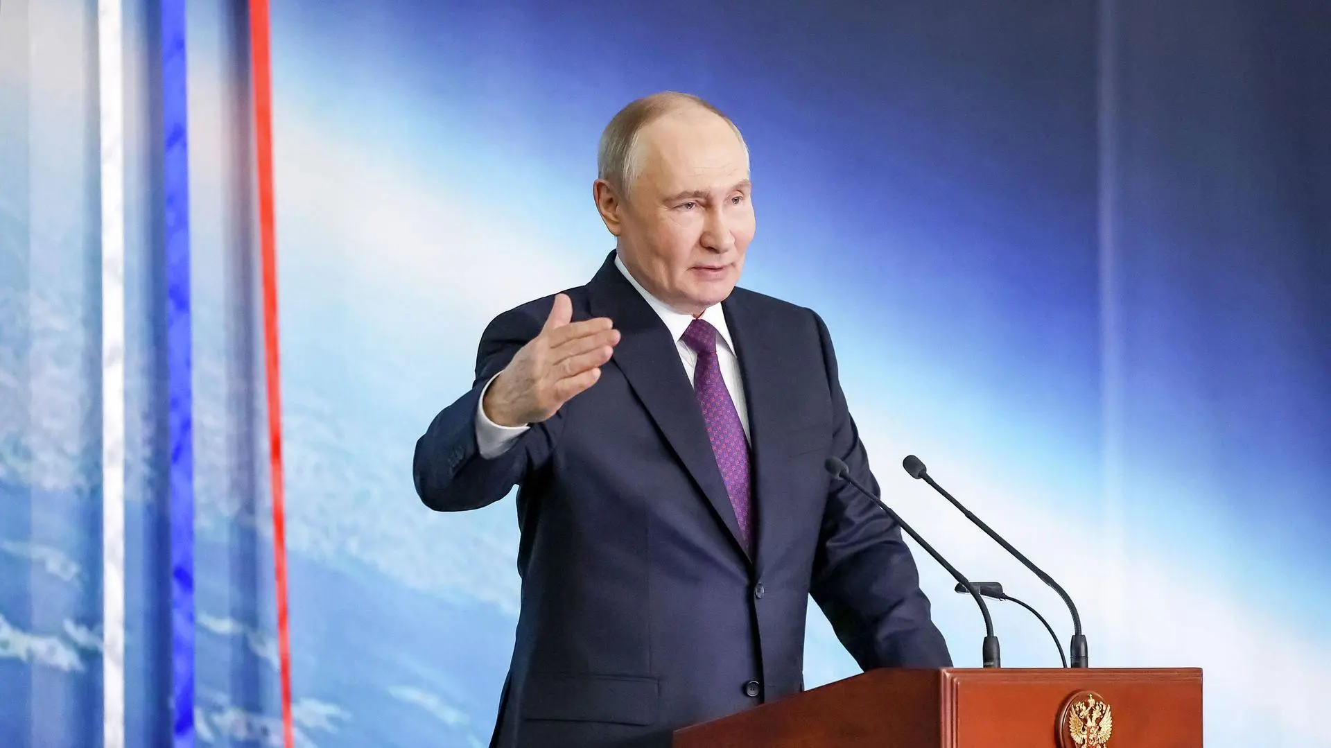Сегодня день рождения у нашего президента — Владимира Владимировича Путина 🇷🇺