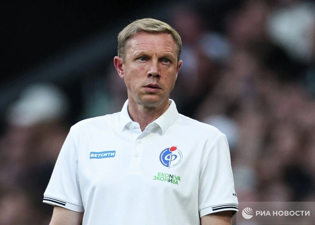 ⚽️ Олега Василенко уволили из «Факела» после разгрома от «Локомотива»