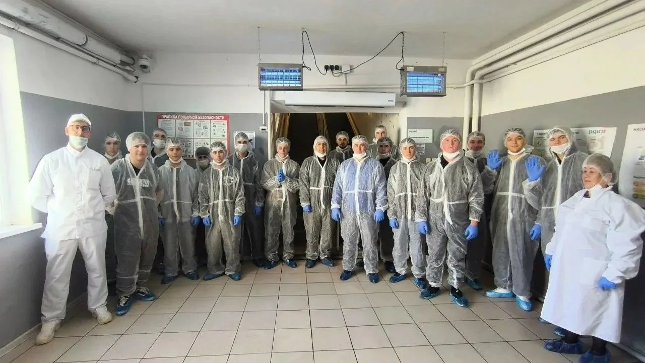 Ребята из Семикаракорского района продолжают открывать мир профессий: в рамках всеросси...