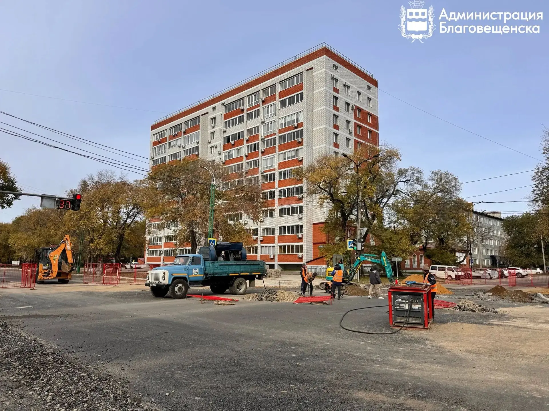 **В БЛАГОВЕЩЕНСКЕ ЗАВЕРШАЮТ РЕМОНТ ТРЁХ УЛИЦ**