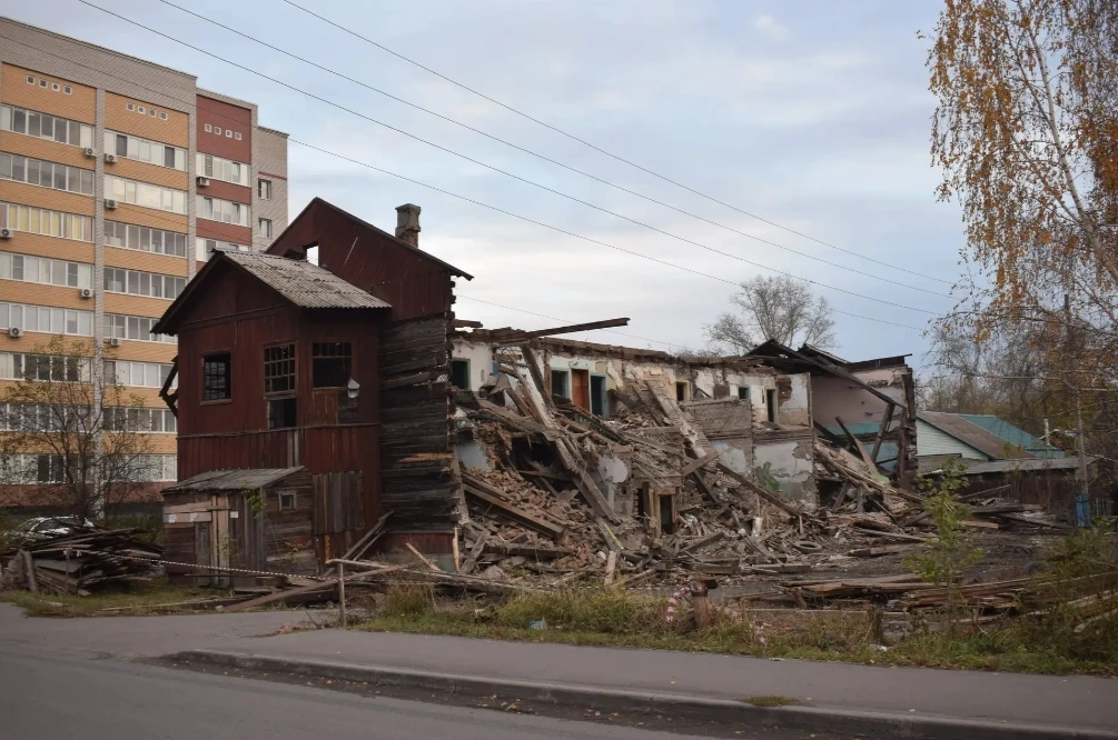 Разбор здания по Деповской,11