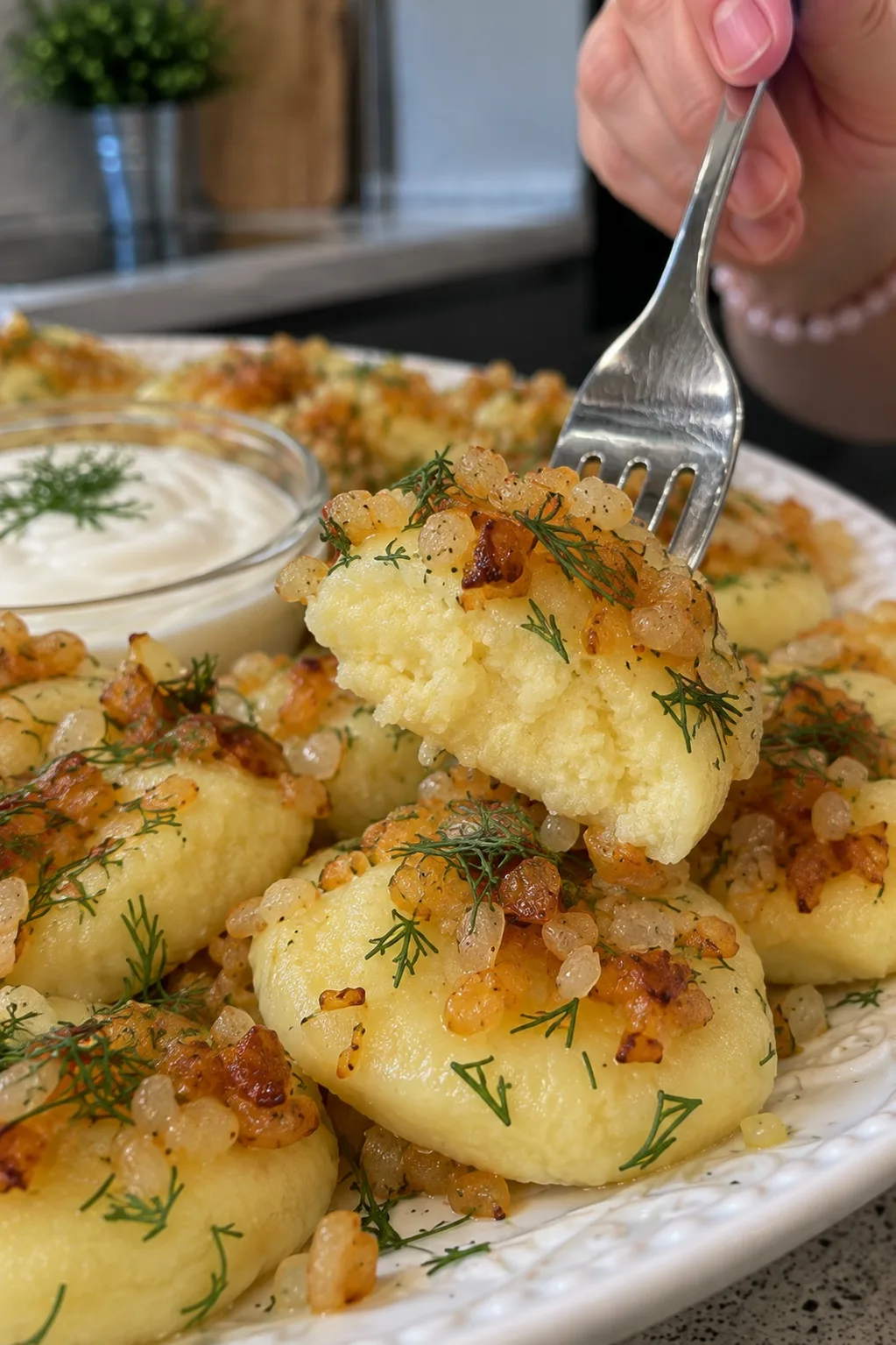 🥔🧅✨ «ЛЕНИВЫЕ КАРТОФЕЛЬНЫЕ ВАРЕНИКИ С ЗОЛОТИСТЫМ ЛУКОМ»: Нежнейшие подушечки из детств...